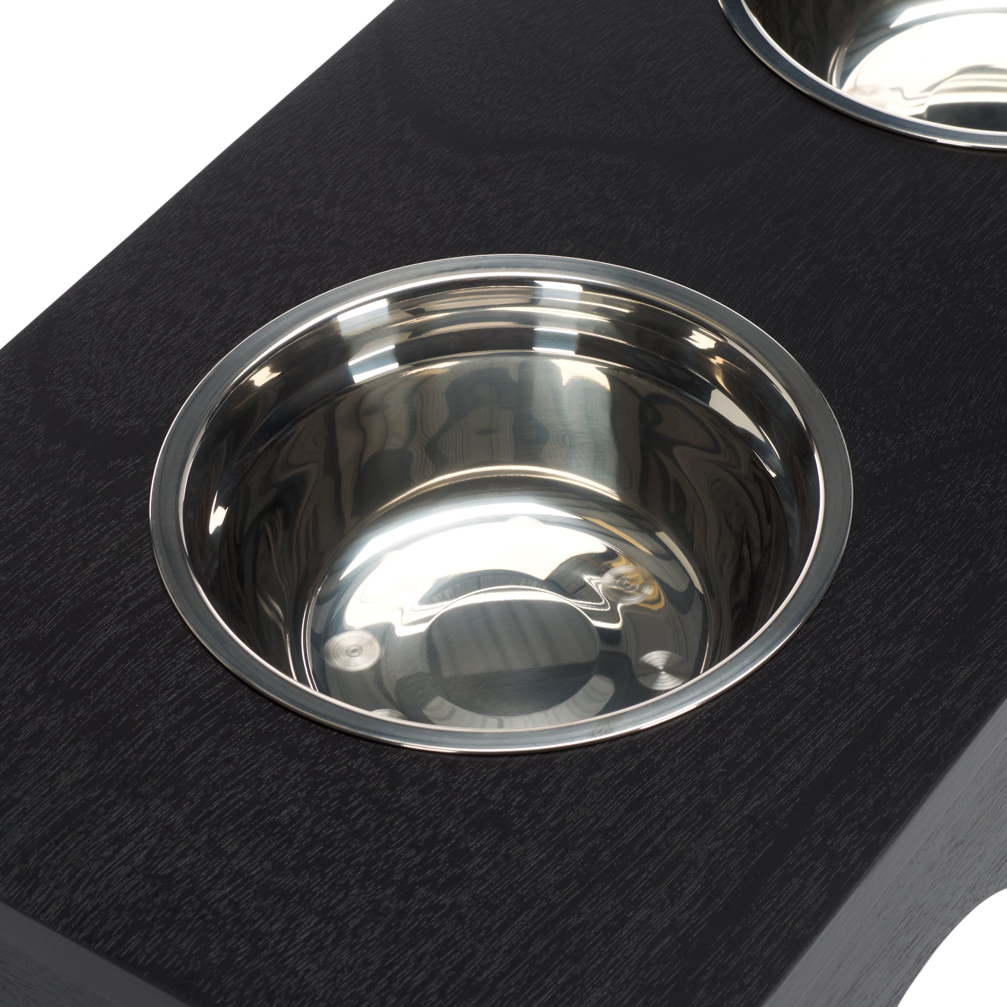 Lilith Pet Feeder/Matt Black