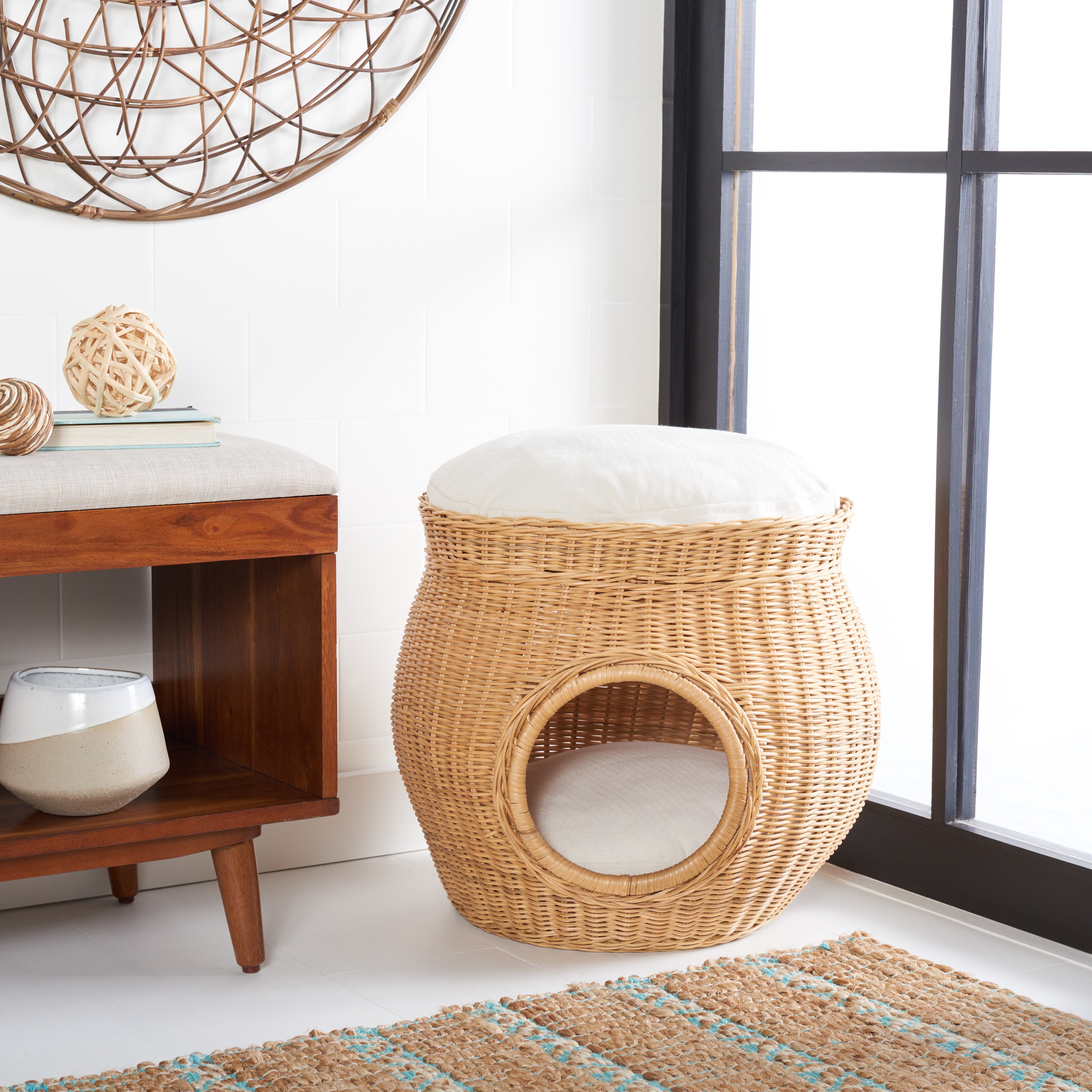 Suli Cat Bed W/ Cushion / White / Natural Honey