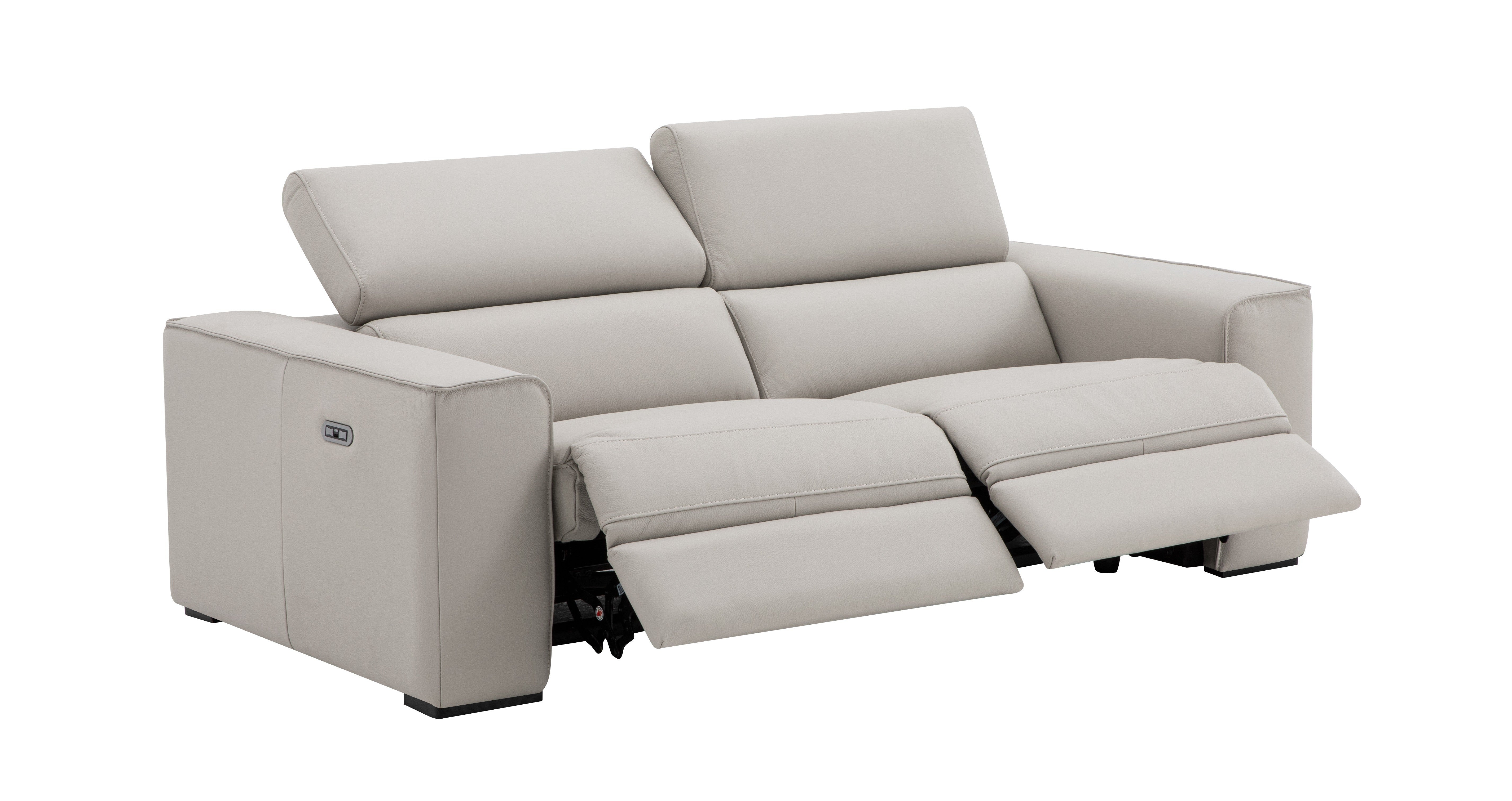 Picasso Love Seat J&M- No Console