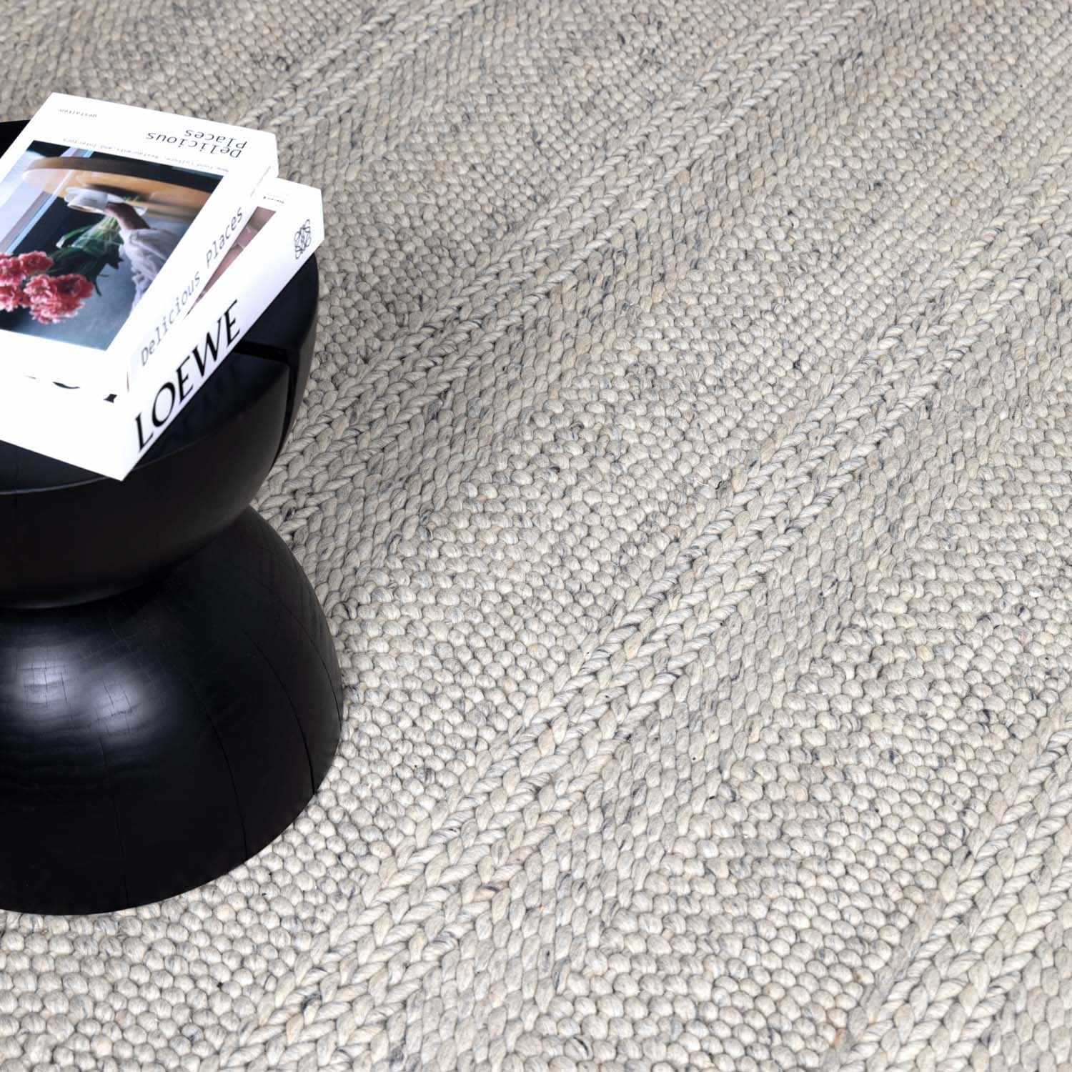 Salvo Luxury Wool Rug