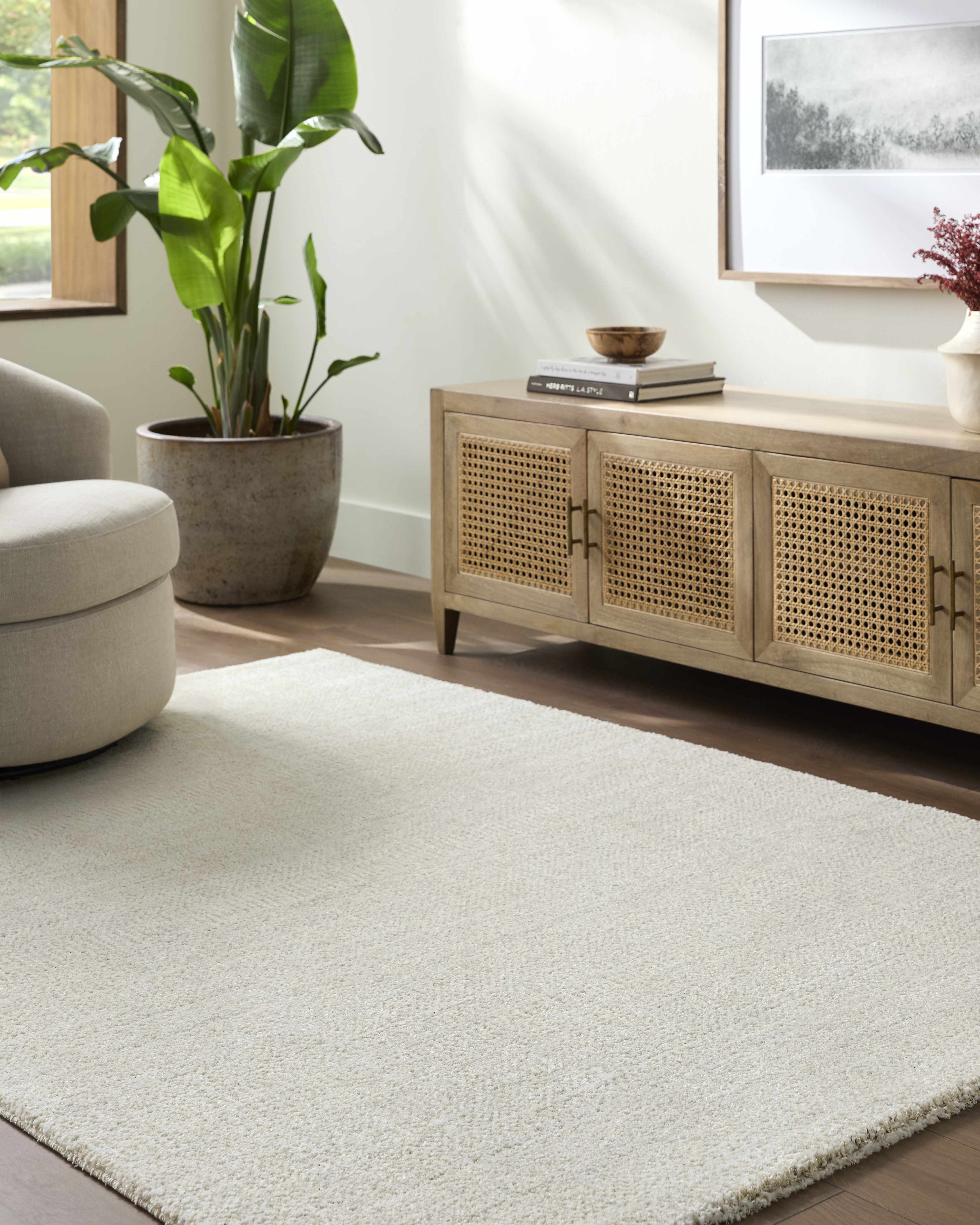 Sezja White Luxe Area Rug