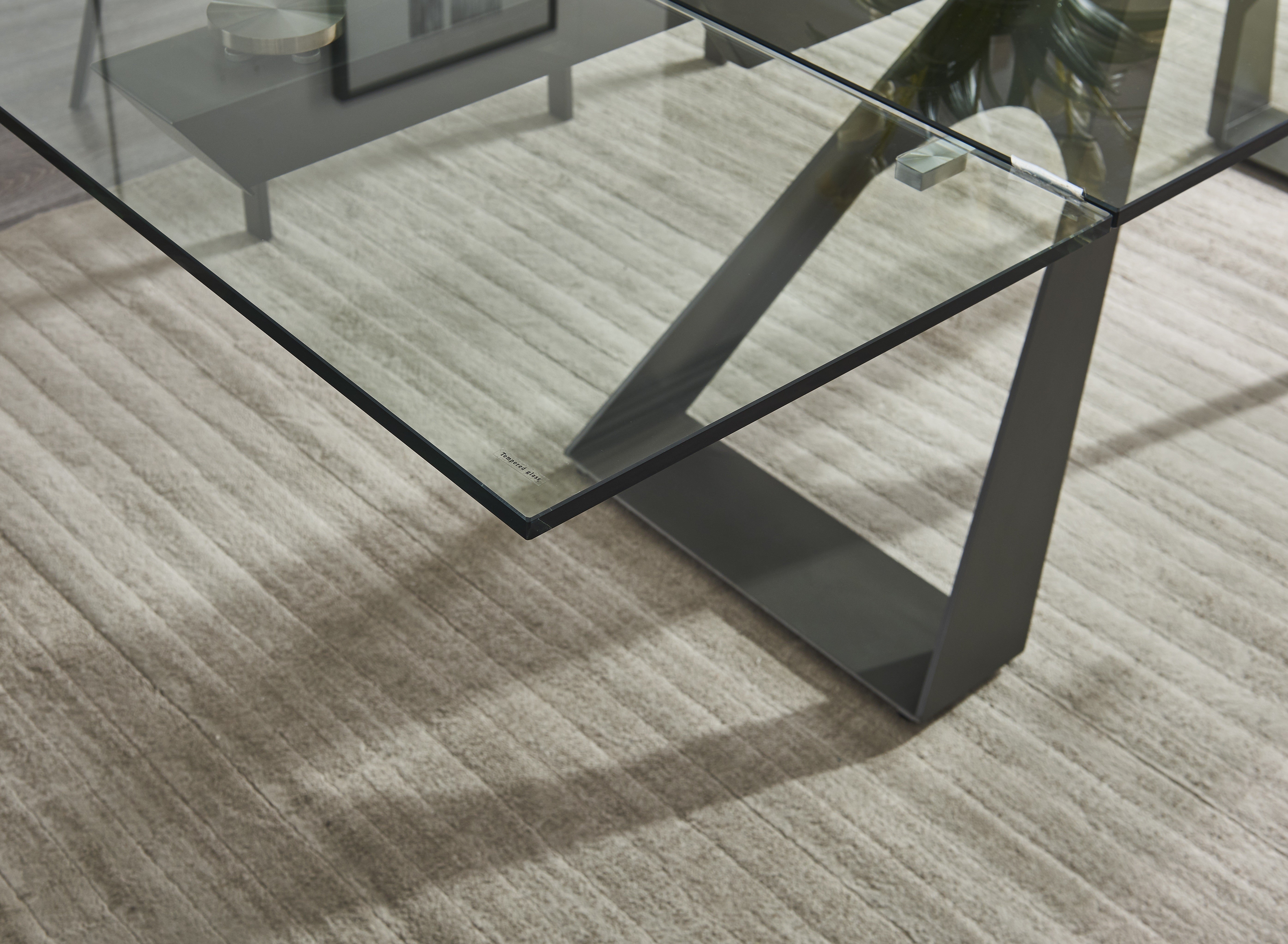 San Diego Extensions Dining Table J&M