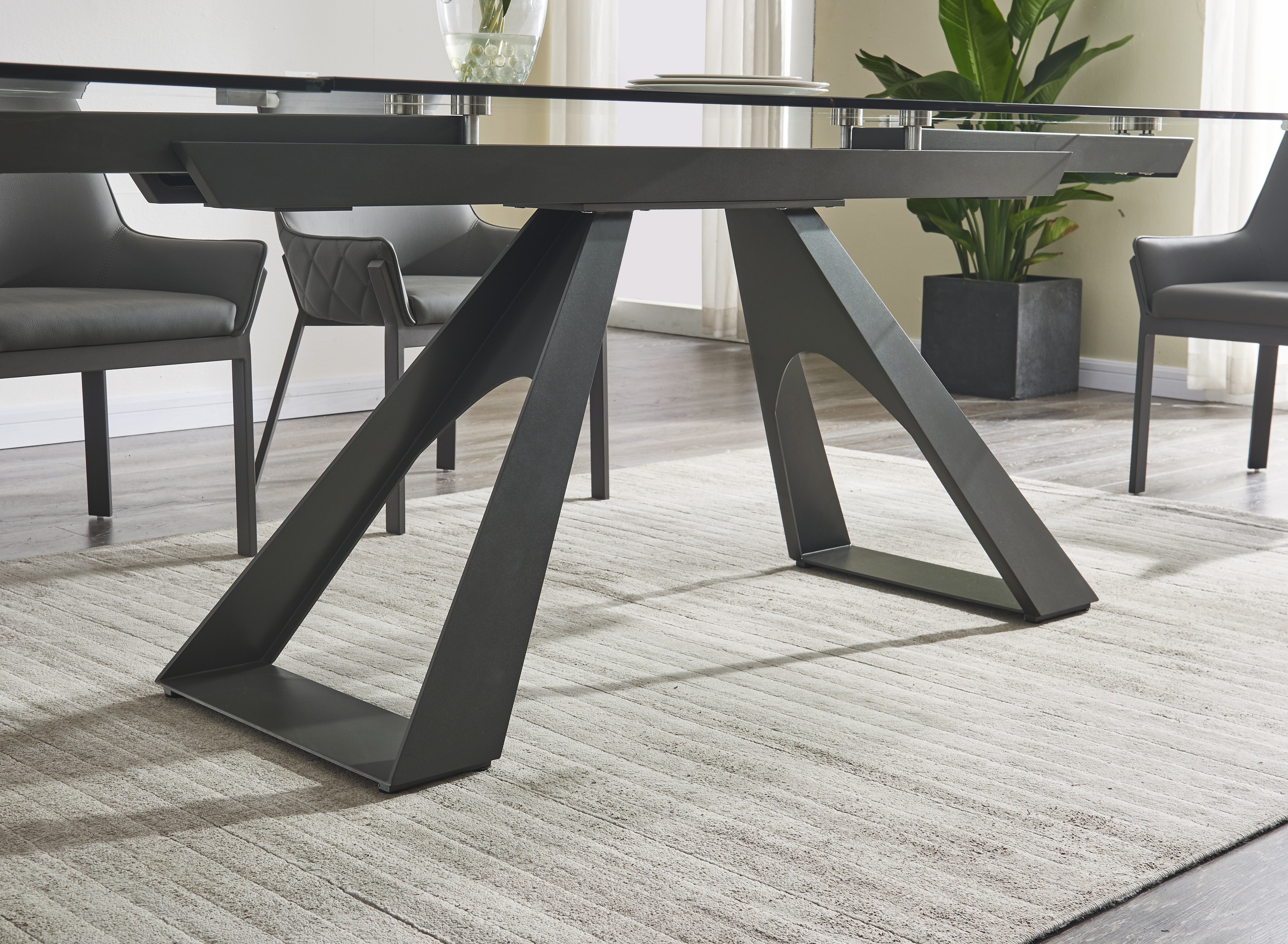San Diego Extensions Dining Table J&M