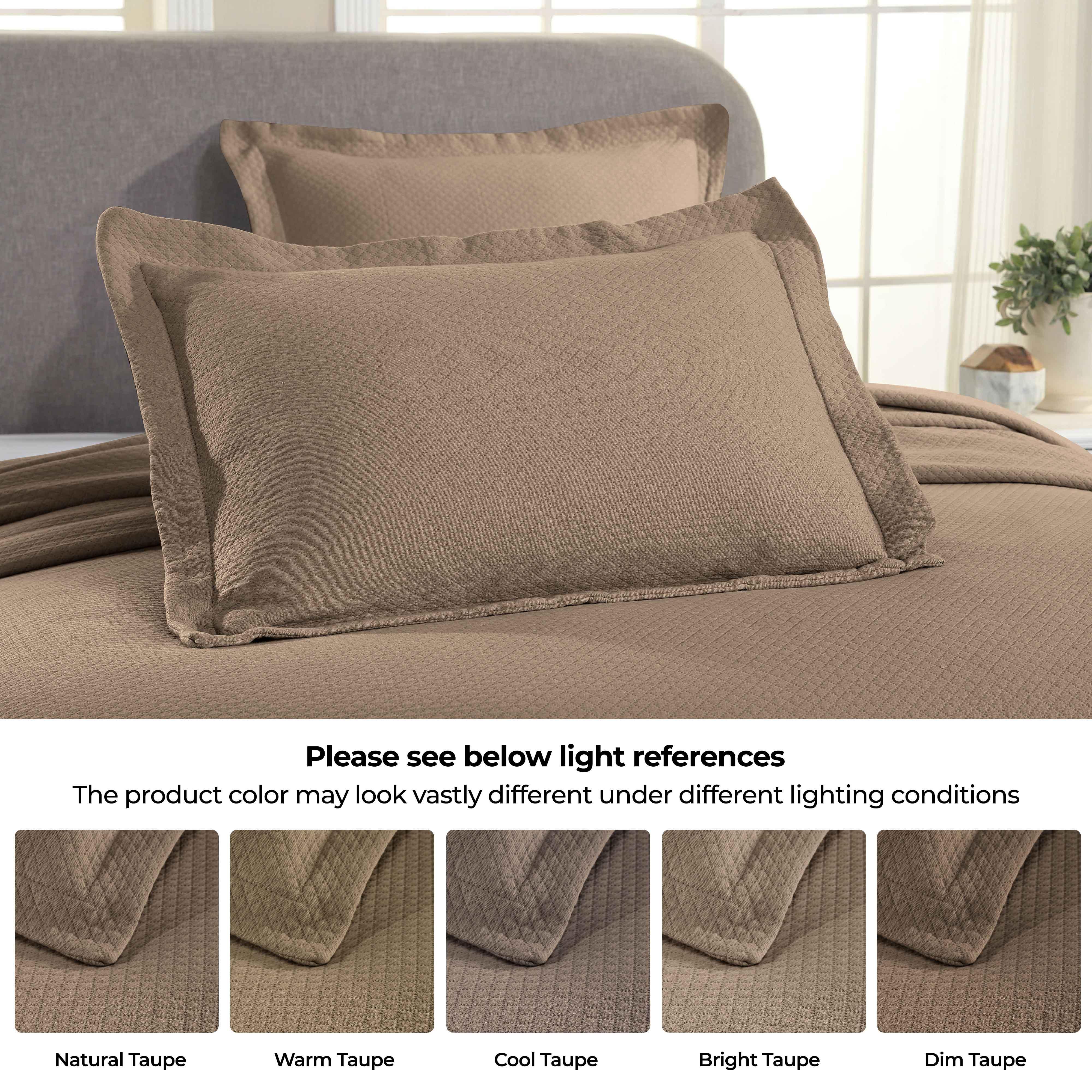 Solitaire Jacquard Matelassé Cotton Diamond Solitaire Bedspread Set - Bedspread by Superior Brand