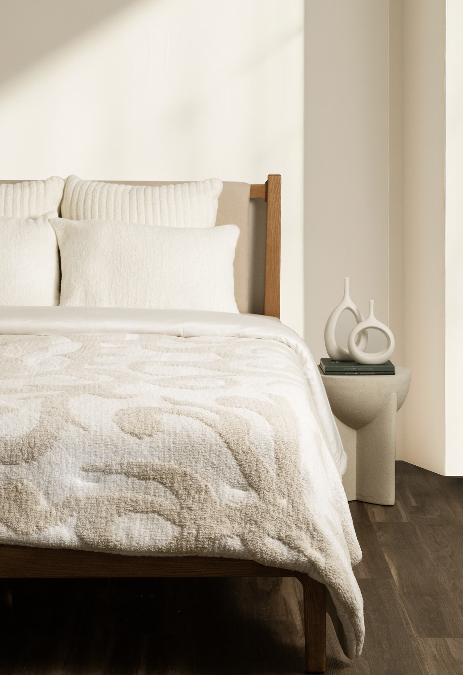 Snug Casablanca Comforter
