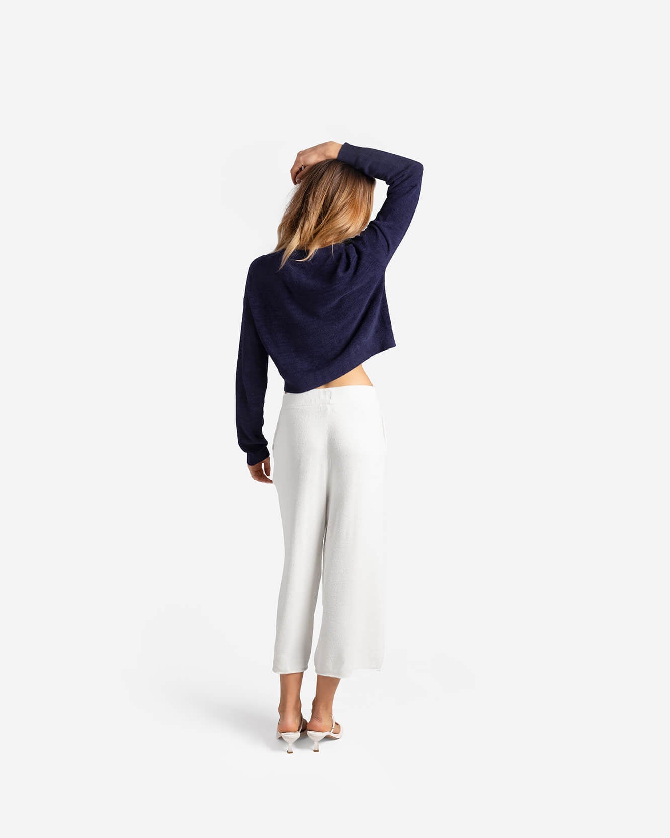 Cloud Cool Light Cropped Sweater