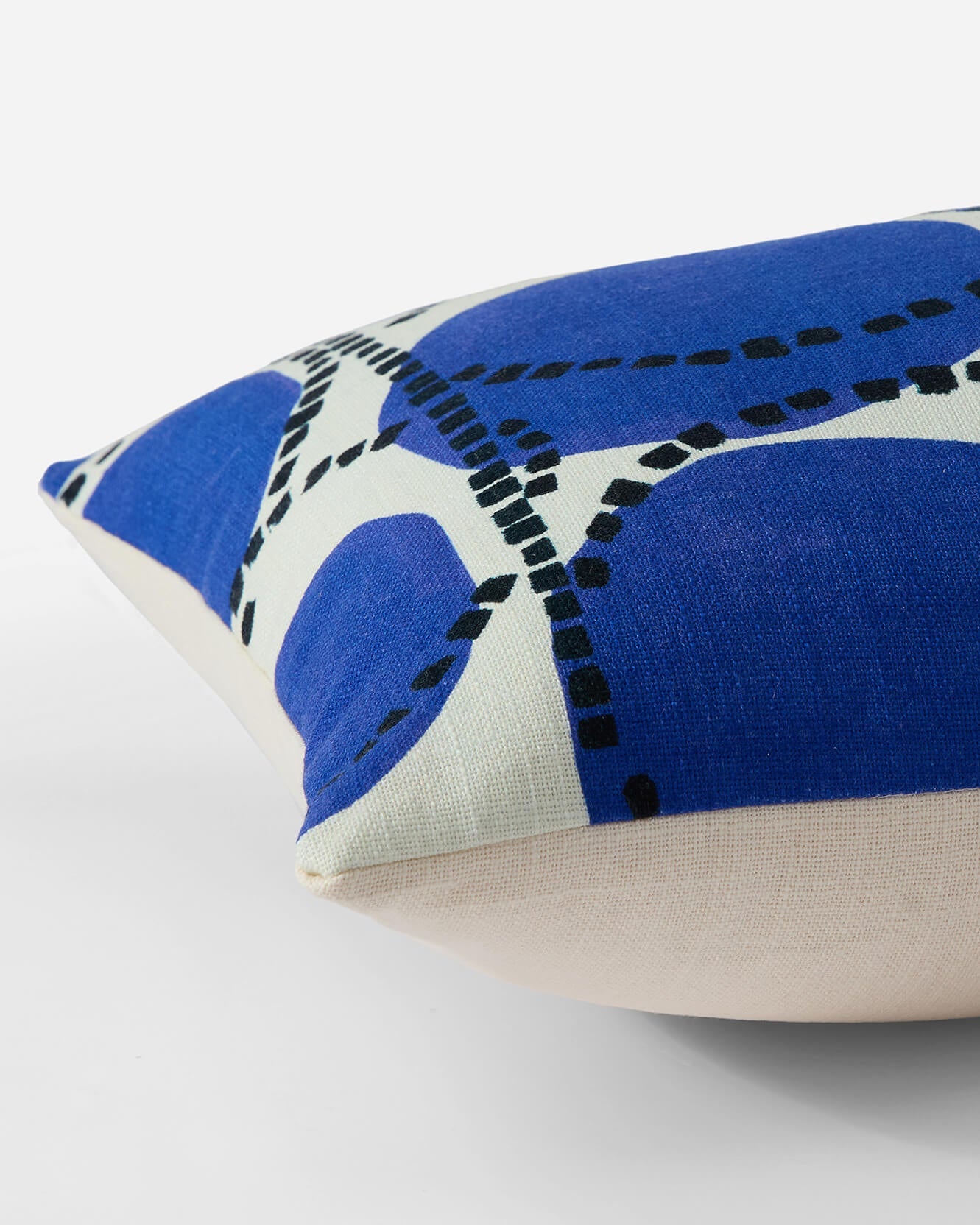 Decler Small Lumbar Pillow