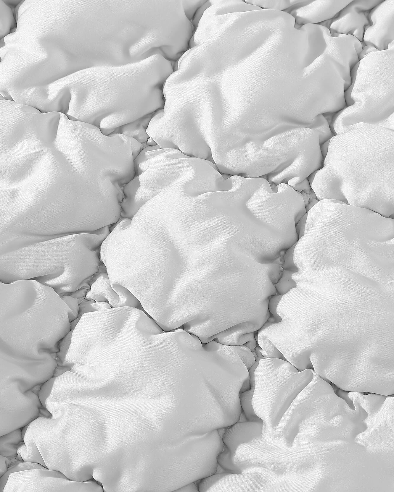 Silky Lyocell Puff Comforter