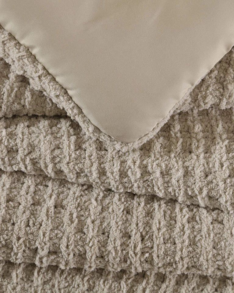 Snug Waffle Comforter Bundle