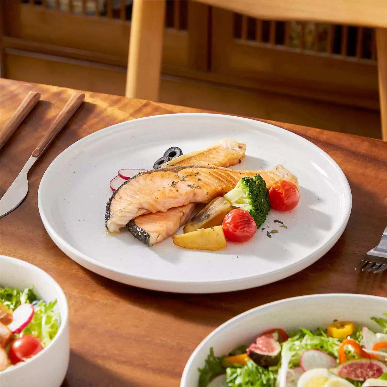 Tara 16 Piece Dinnerware Set