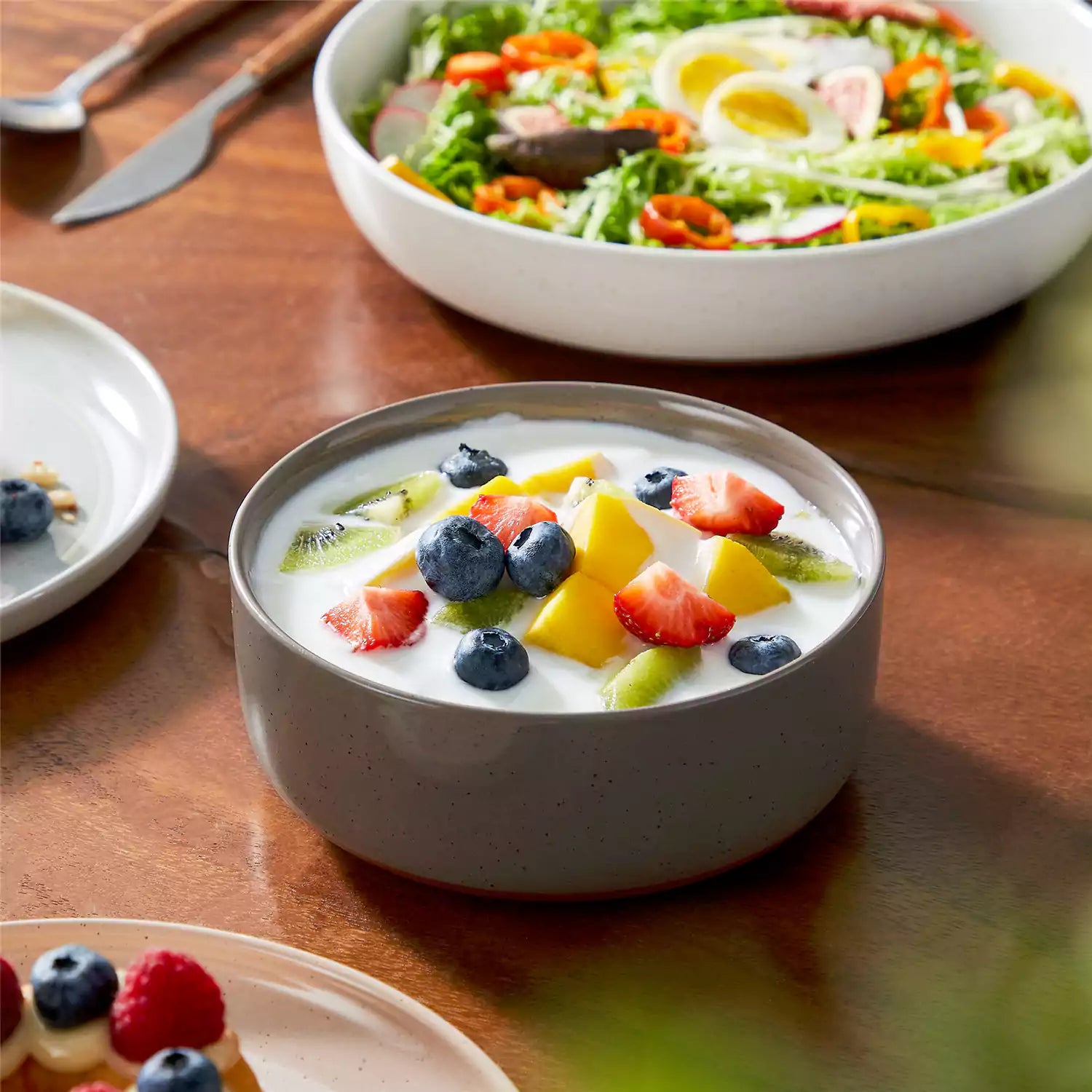 Tara 16 Piece Dinnerware Set