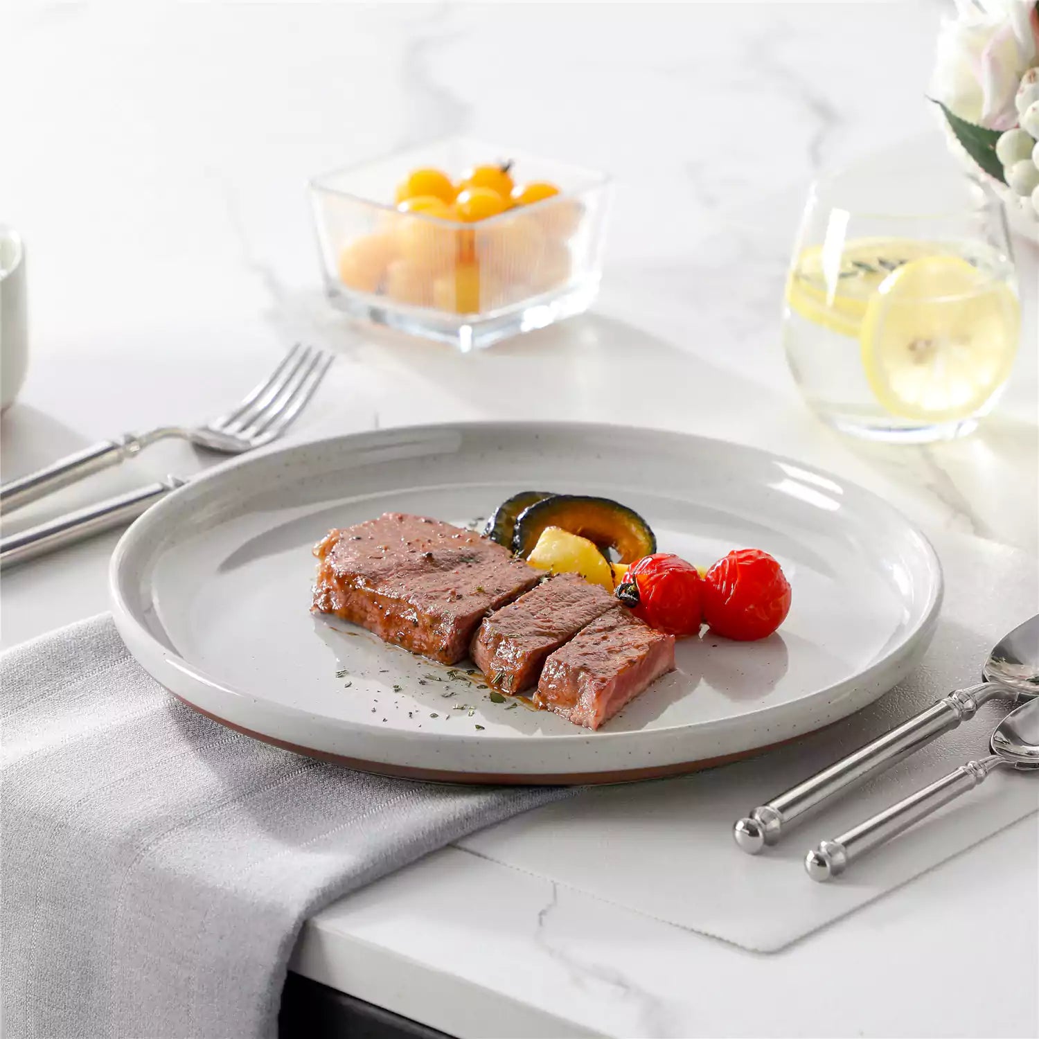 Tara Brown 18 Piece Dinnerware Set