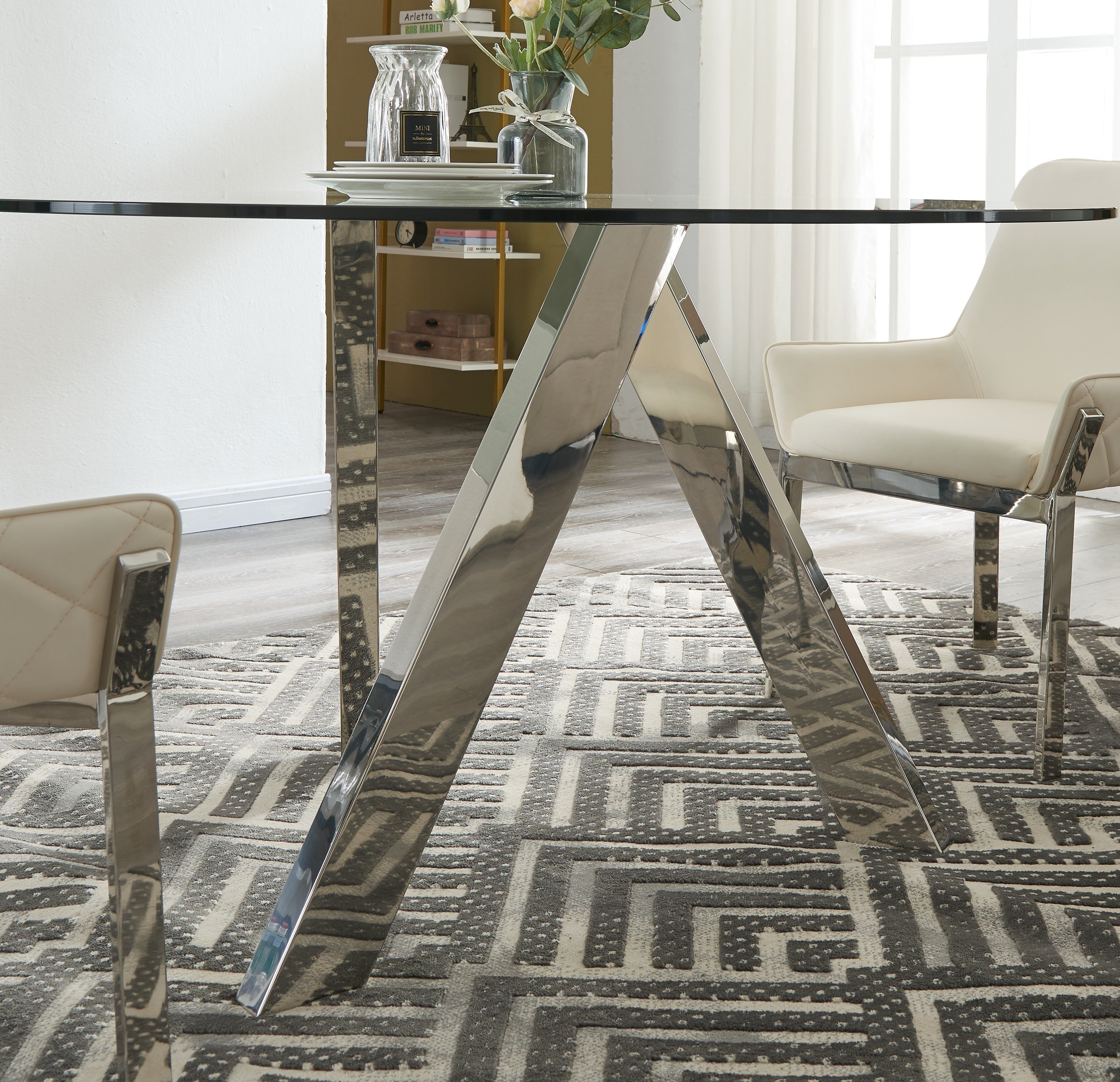 Tower Round Table J&M