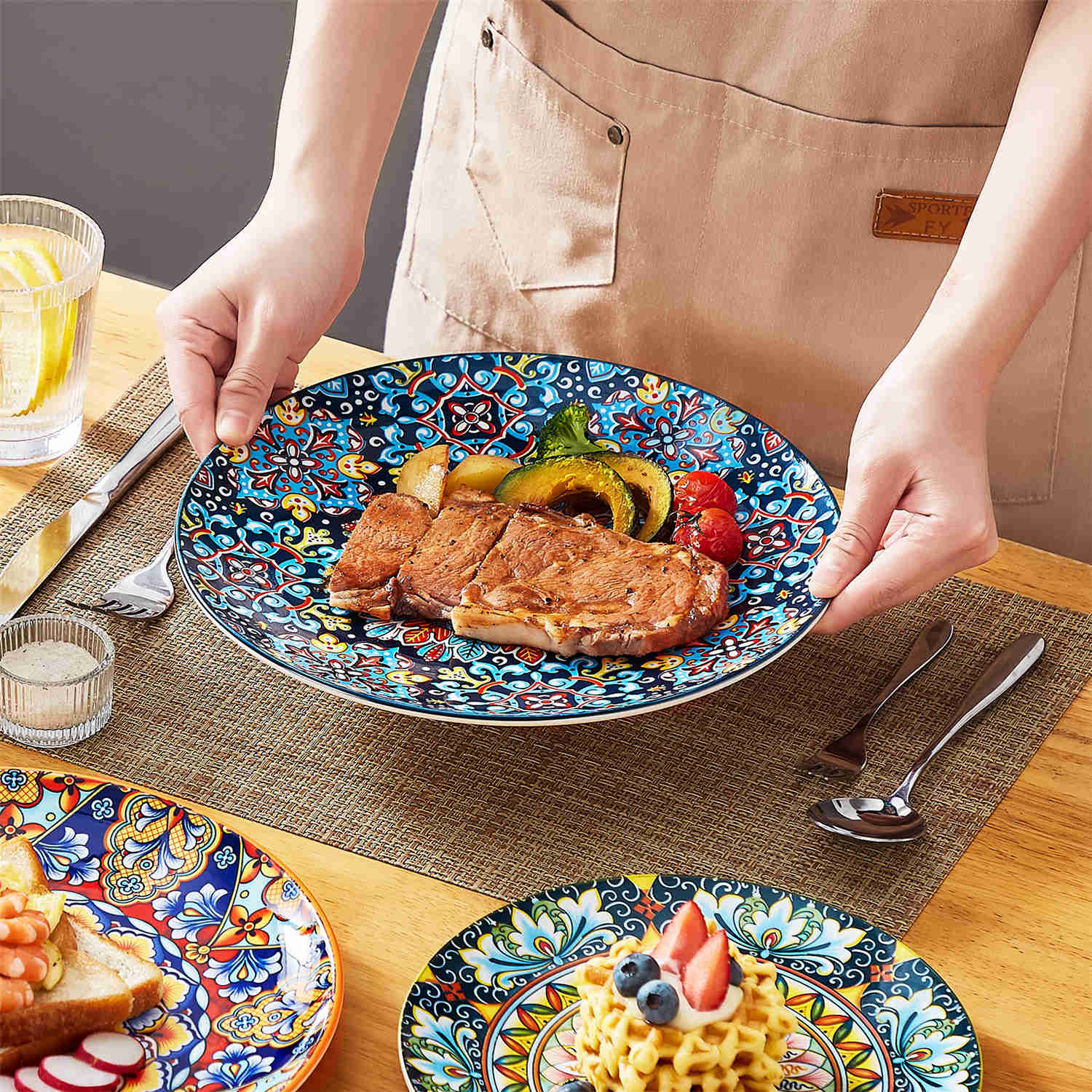 Simi 18 Piece Dinnerware Set