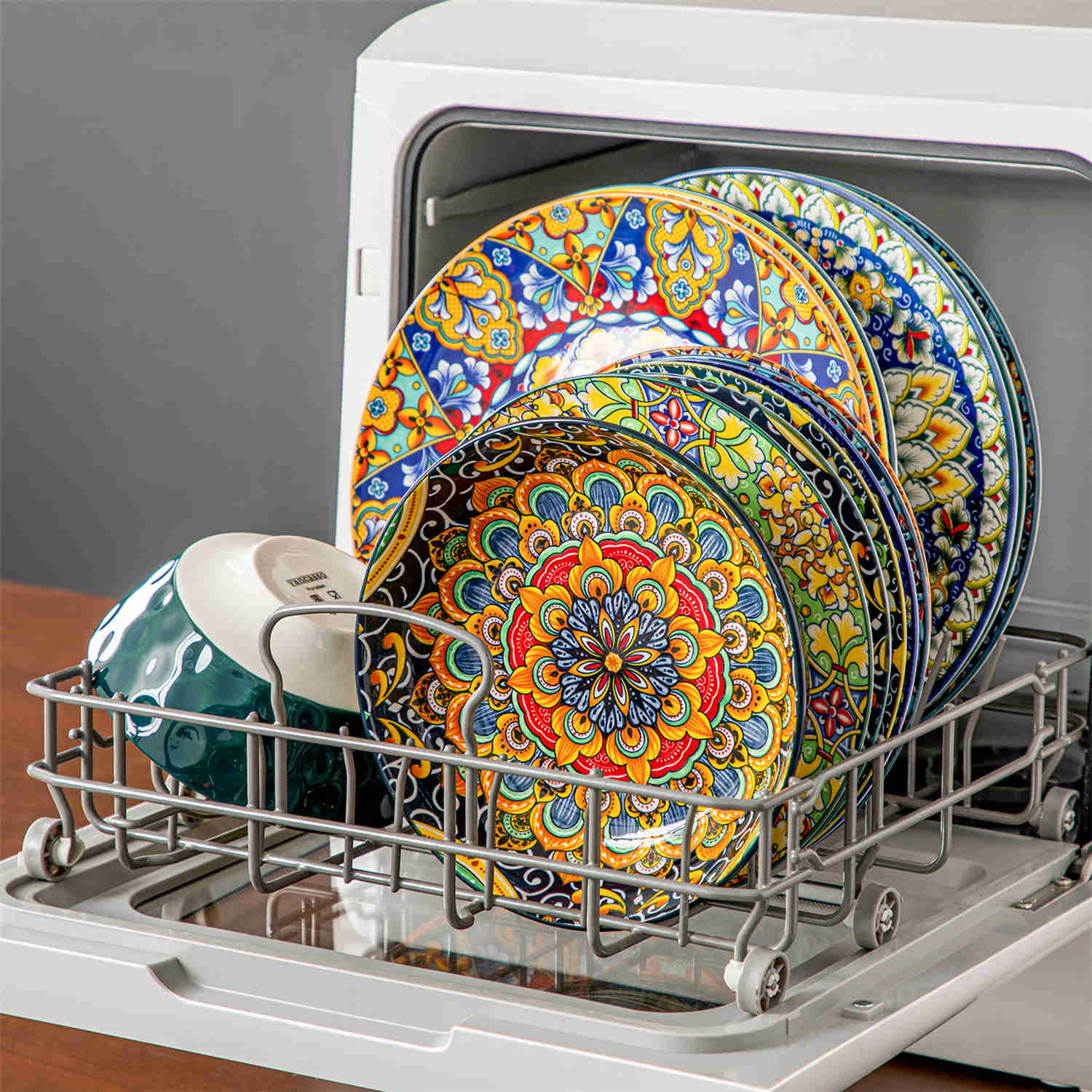 Simi 24 Piece Dinnerware Set Service for 6