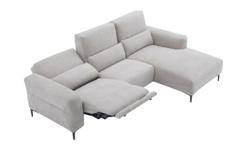 J&M Winslow Fabric Sectional - Best Buy Furniture
