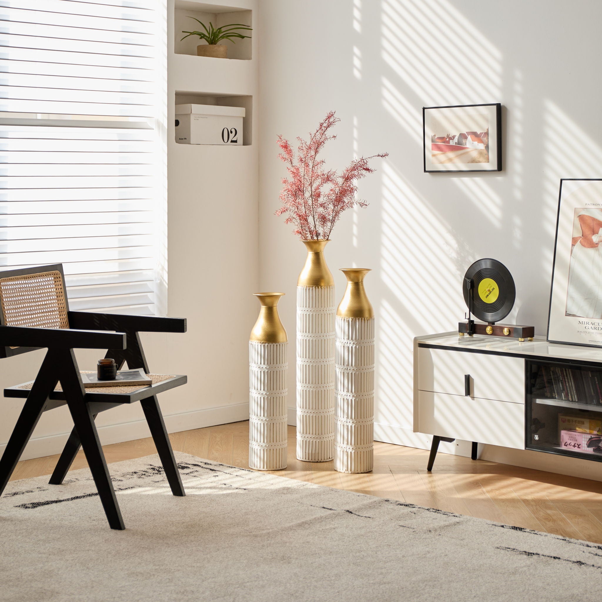 Floor Metal Vases Decorated White Metal Vases (Set of 3) Gorgeous Home Decoration Large Glazed Metal Vases - White - Best Buy Furniture