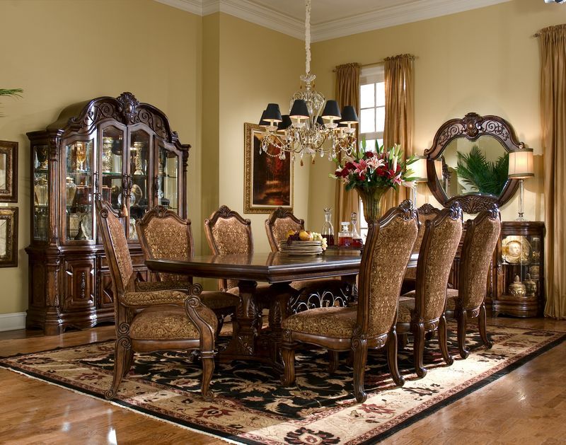 Windsor Court - Rectangular Dining Table - Vintage Fruitwood
