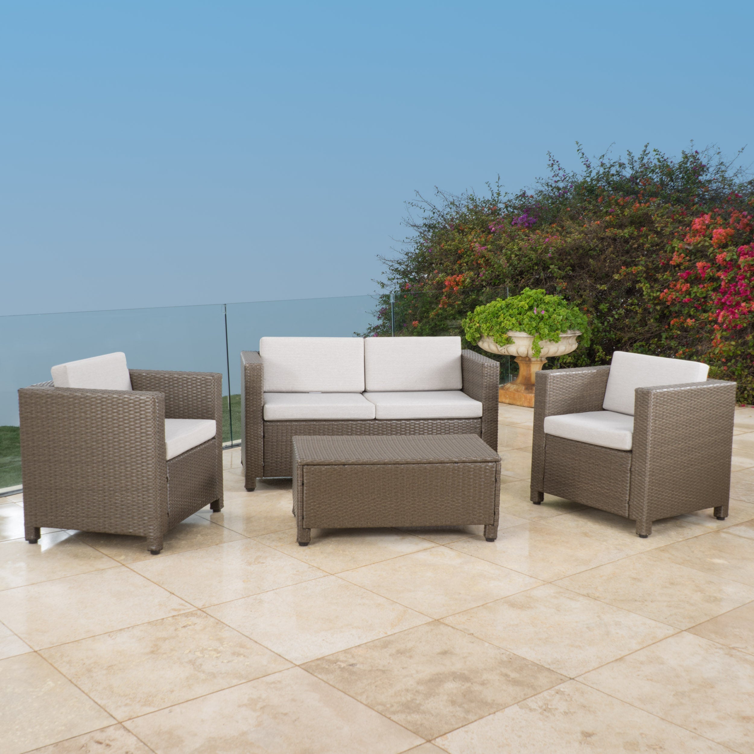 4 Piece Outdoor Set (Beige)