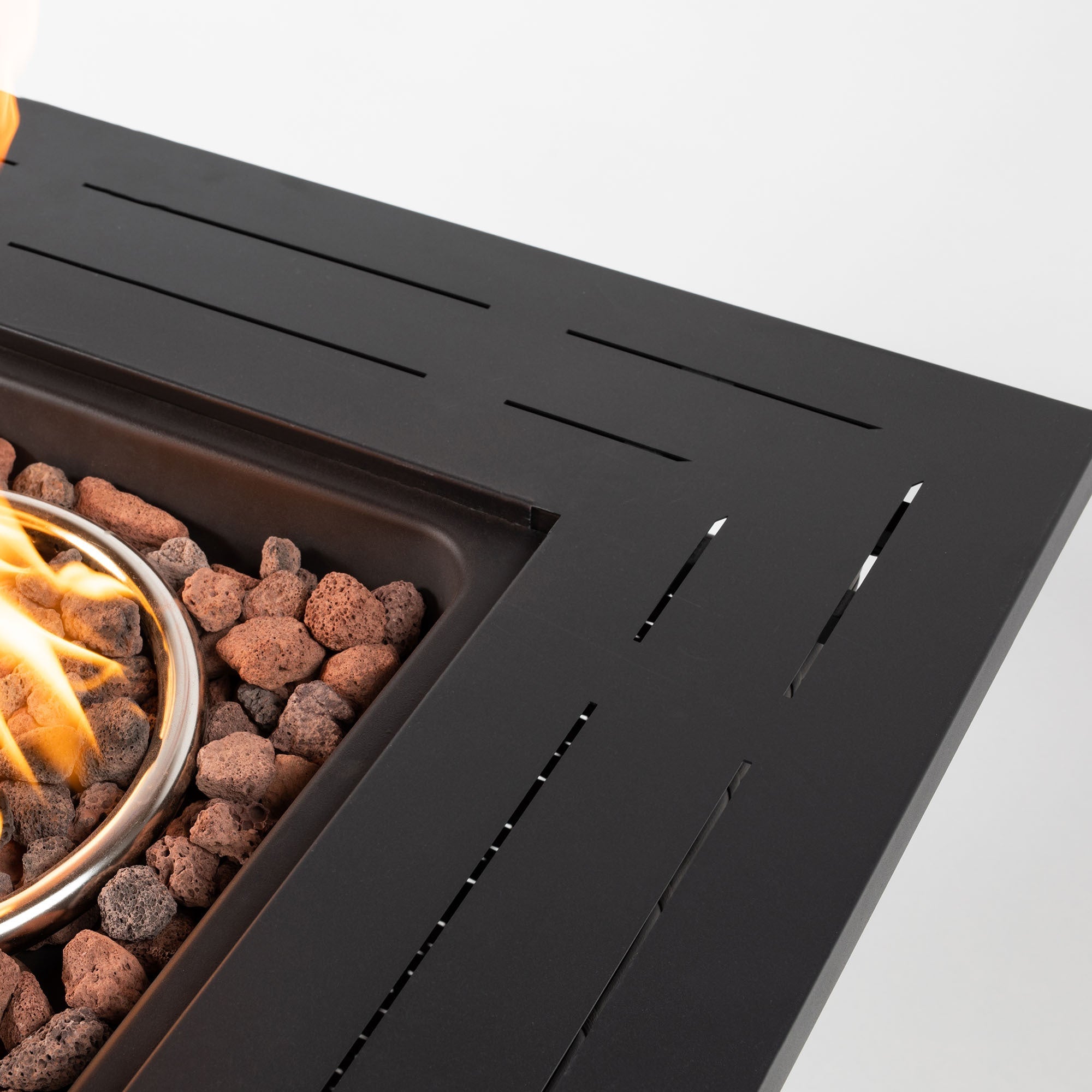 28-Inch Black Wicker Outdoor Propane Gas Fire Pit Table with Steel Top and 50,000 BTU Heat Output