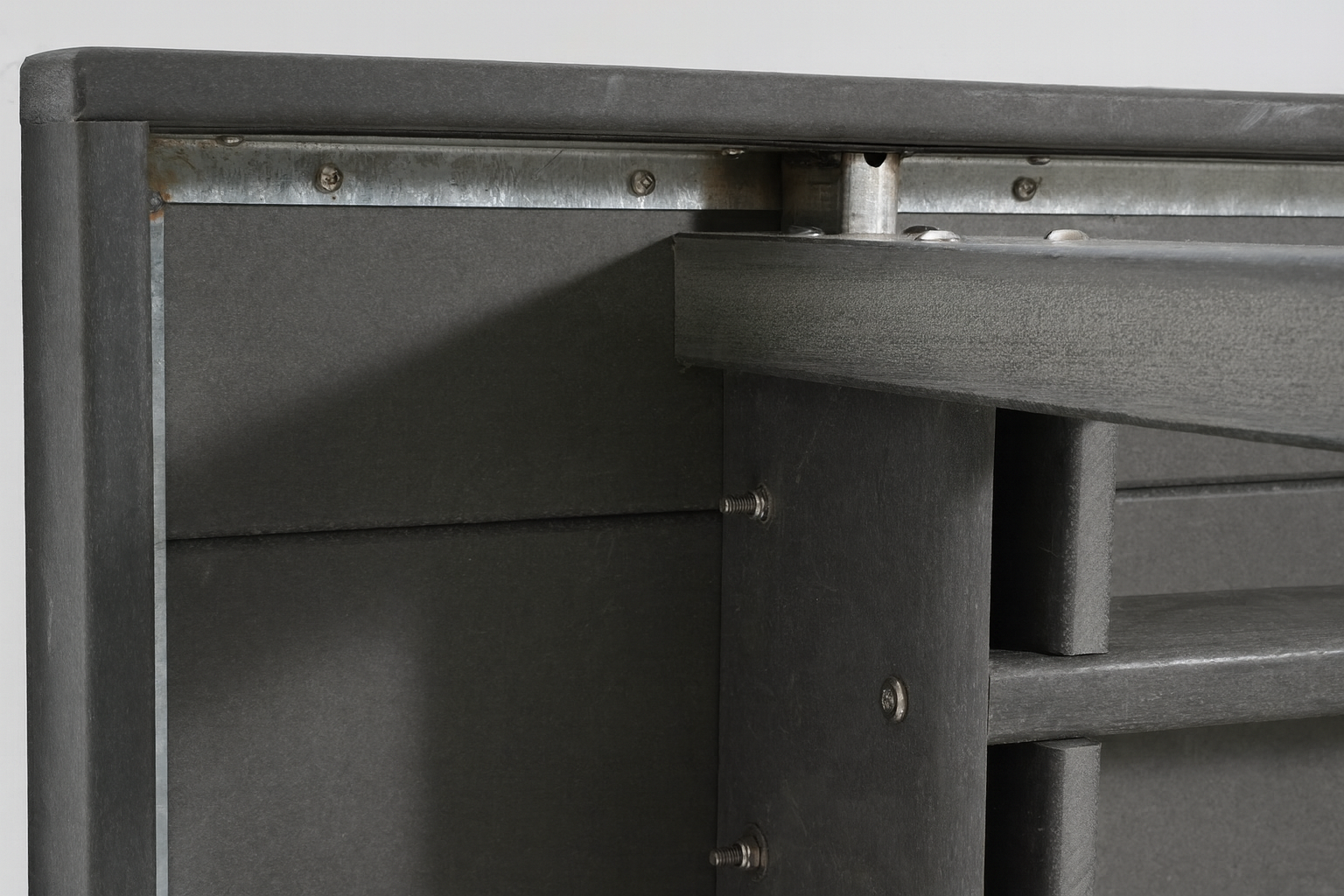 7-Piece HDPE Outdoor Dining Set for 6 – Weather-Resistant Patio Table with Umbrella Hole (Grey)