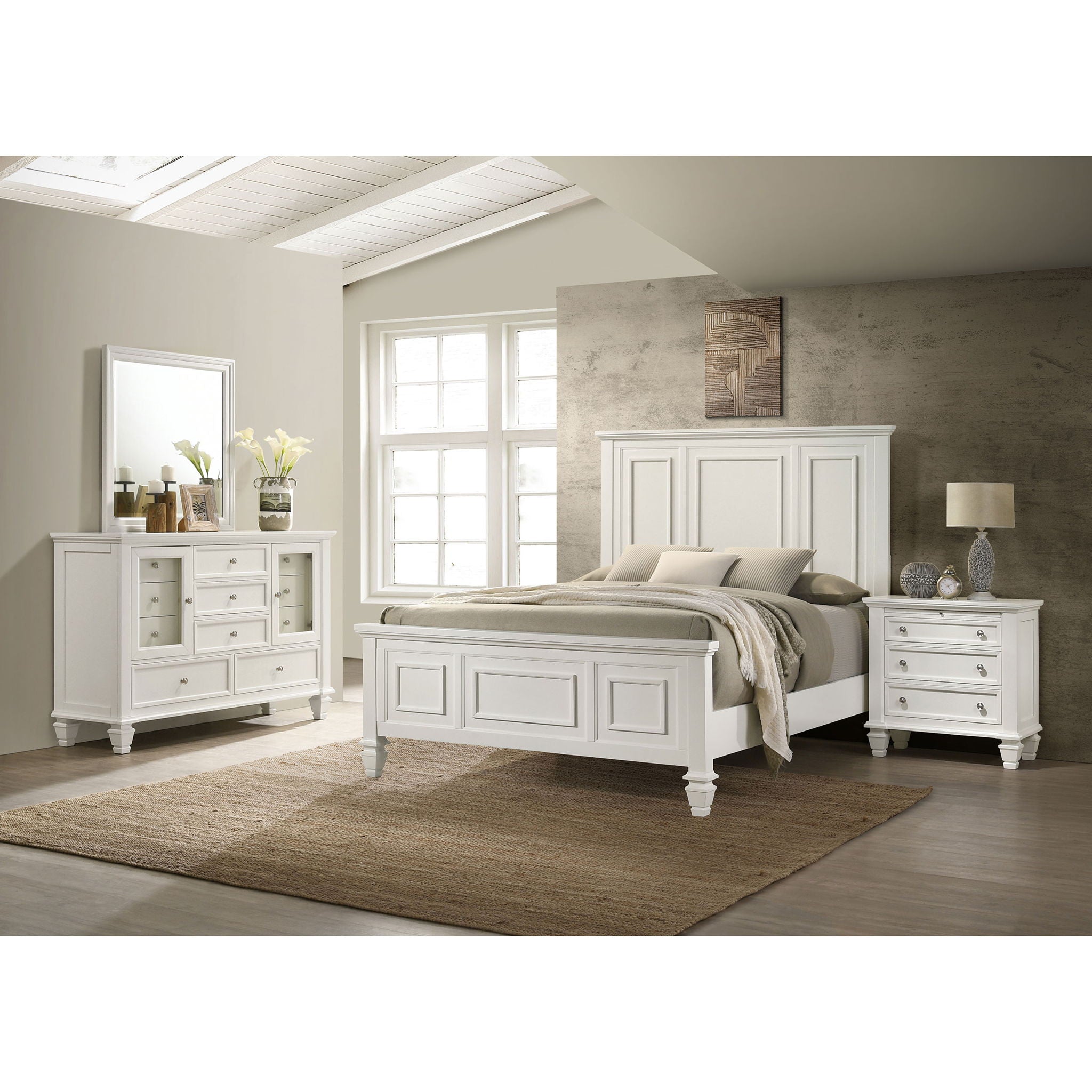 Cortina - 4 Piece Queen Bedroom Set With Ornate Panels And Storage - Cream White