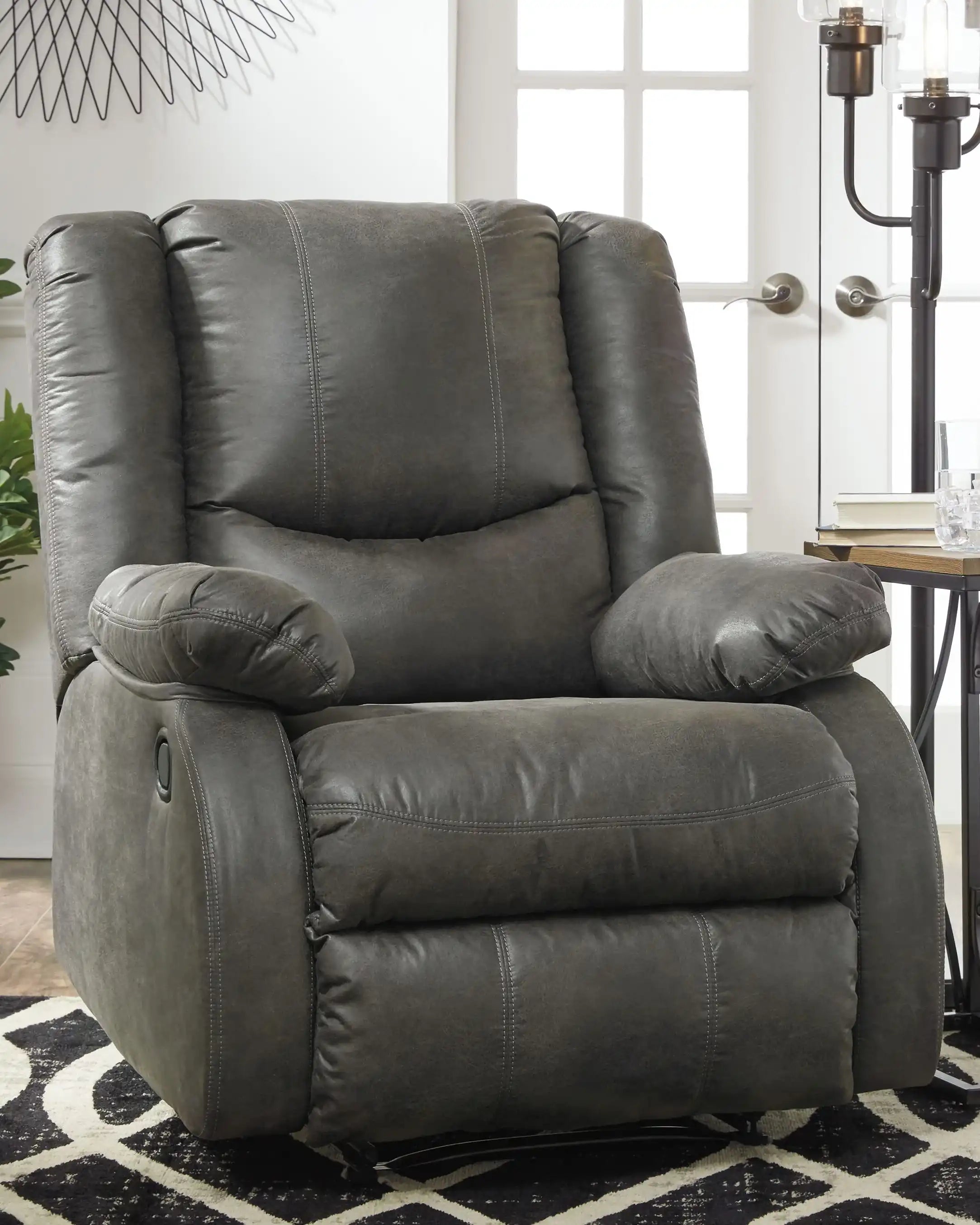 Bladewood - Recliner