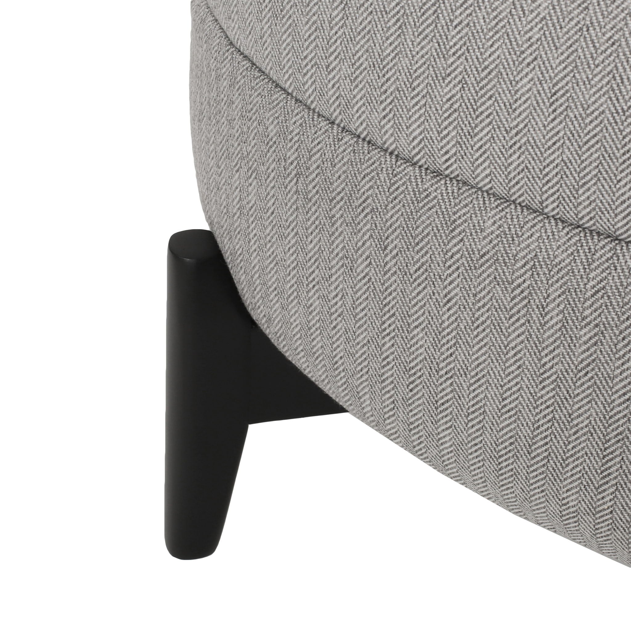 Elegant Barrel Style Club Chair
