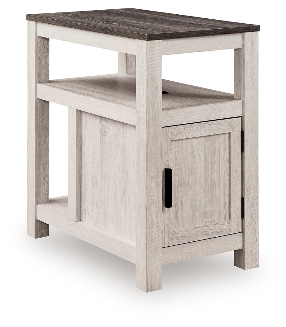 Fendenmore - Chair Side End Table - Best Buy Furniture