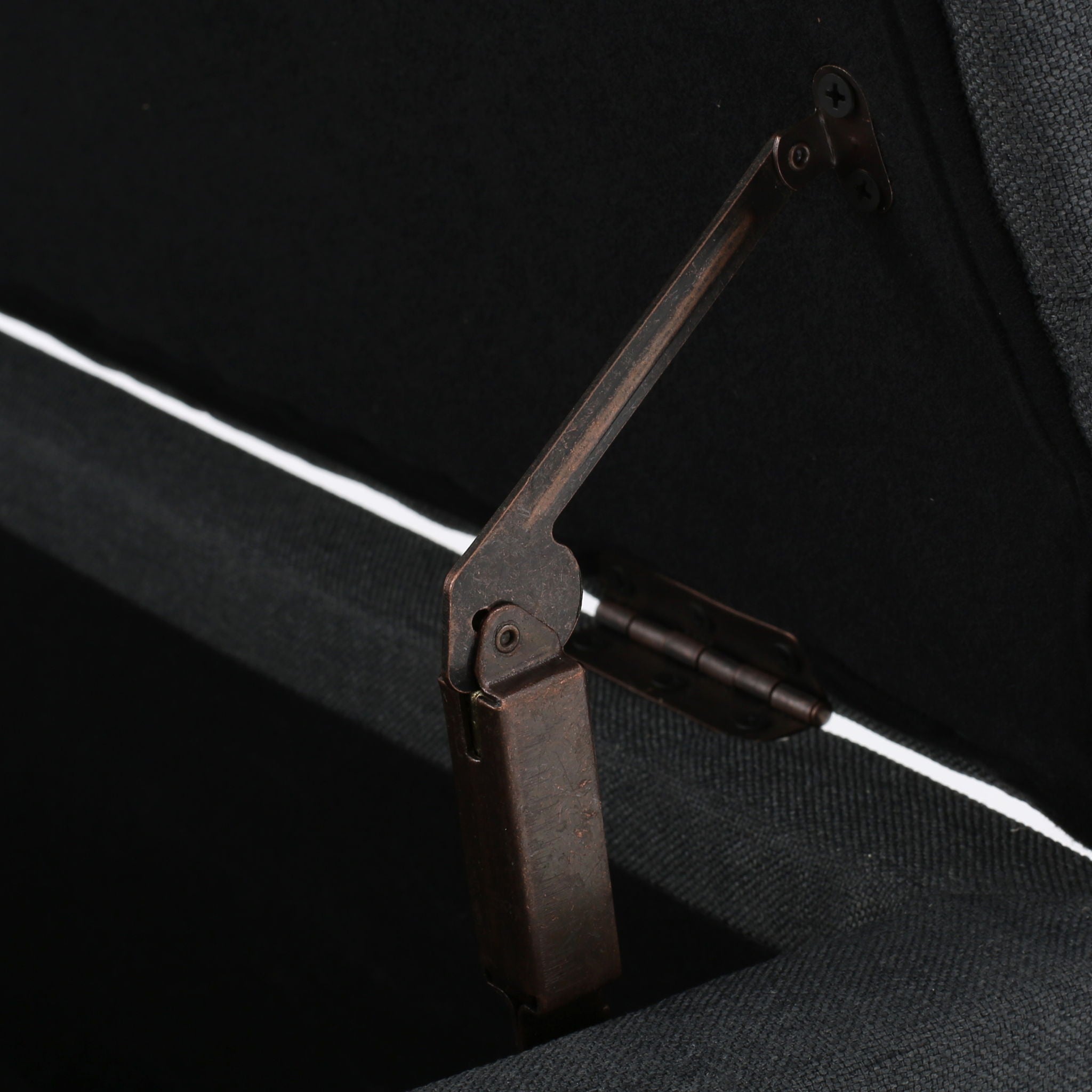 Glouster - Contemporary Storage Ottoman With Button Tufted Design - Best Buy Furniture