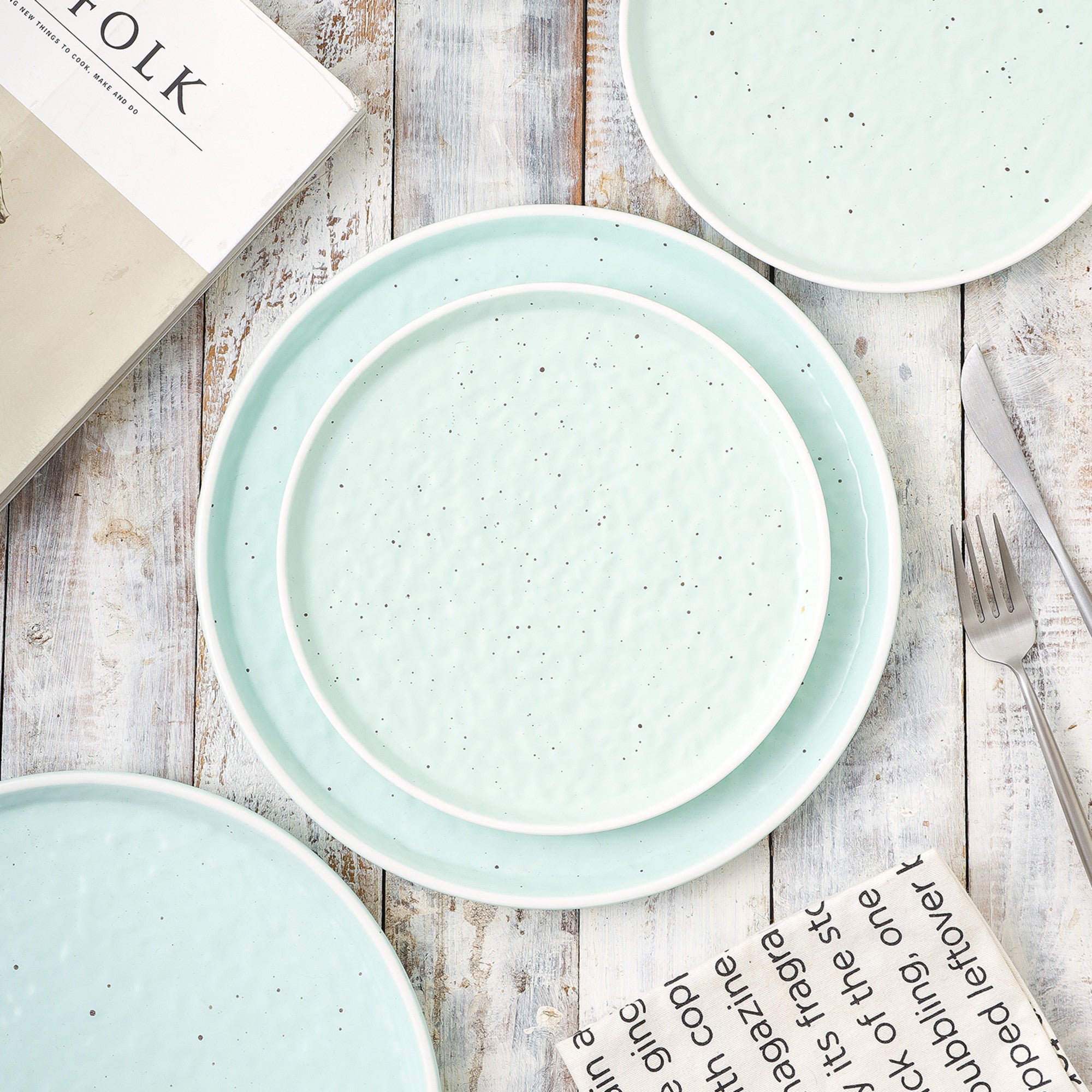Elena Stoneware Salad Plate - Mint