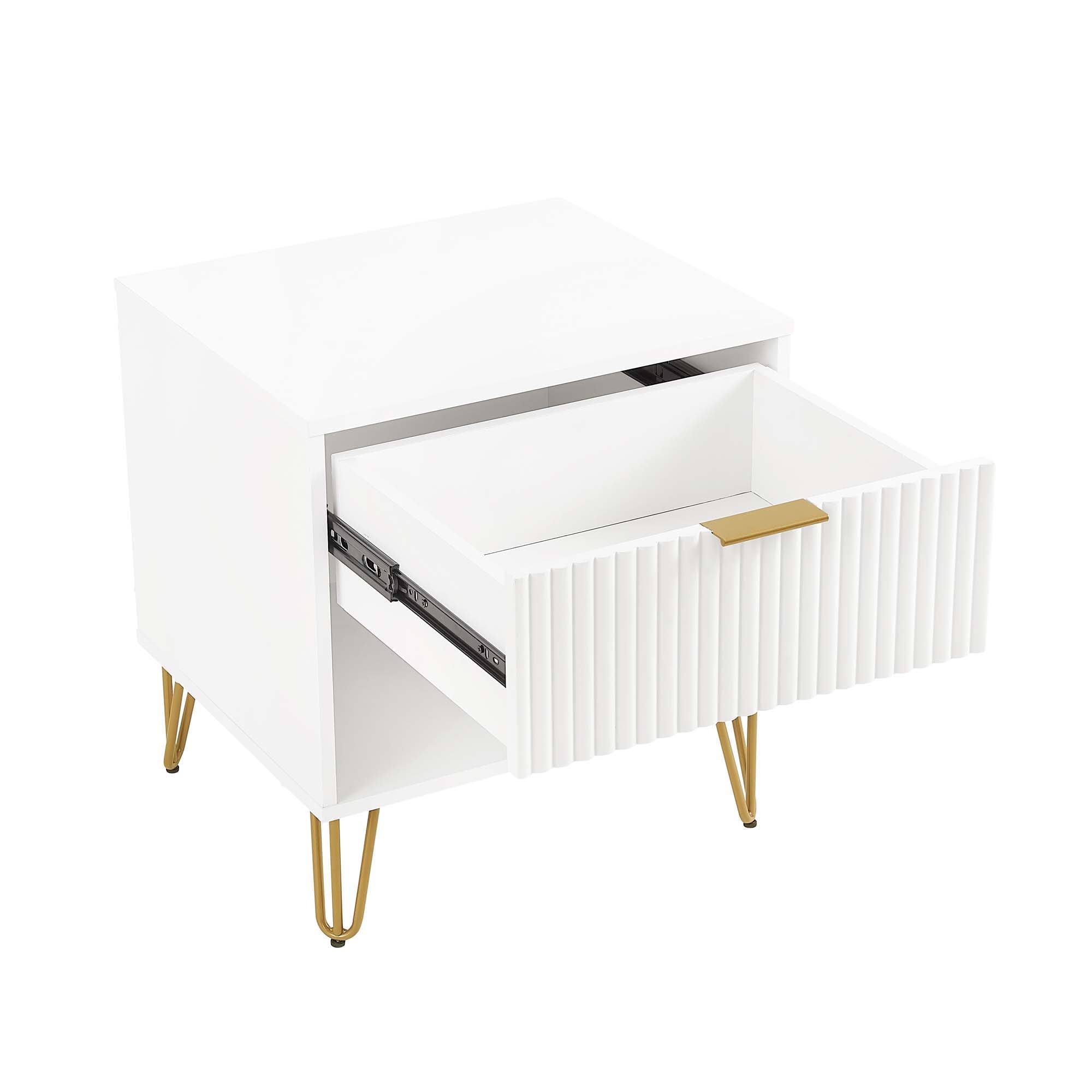 Dumbo - Modern Nightstand