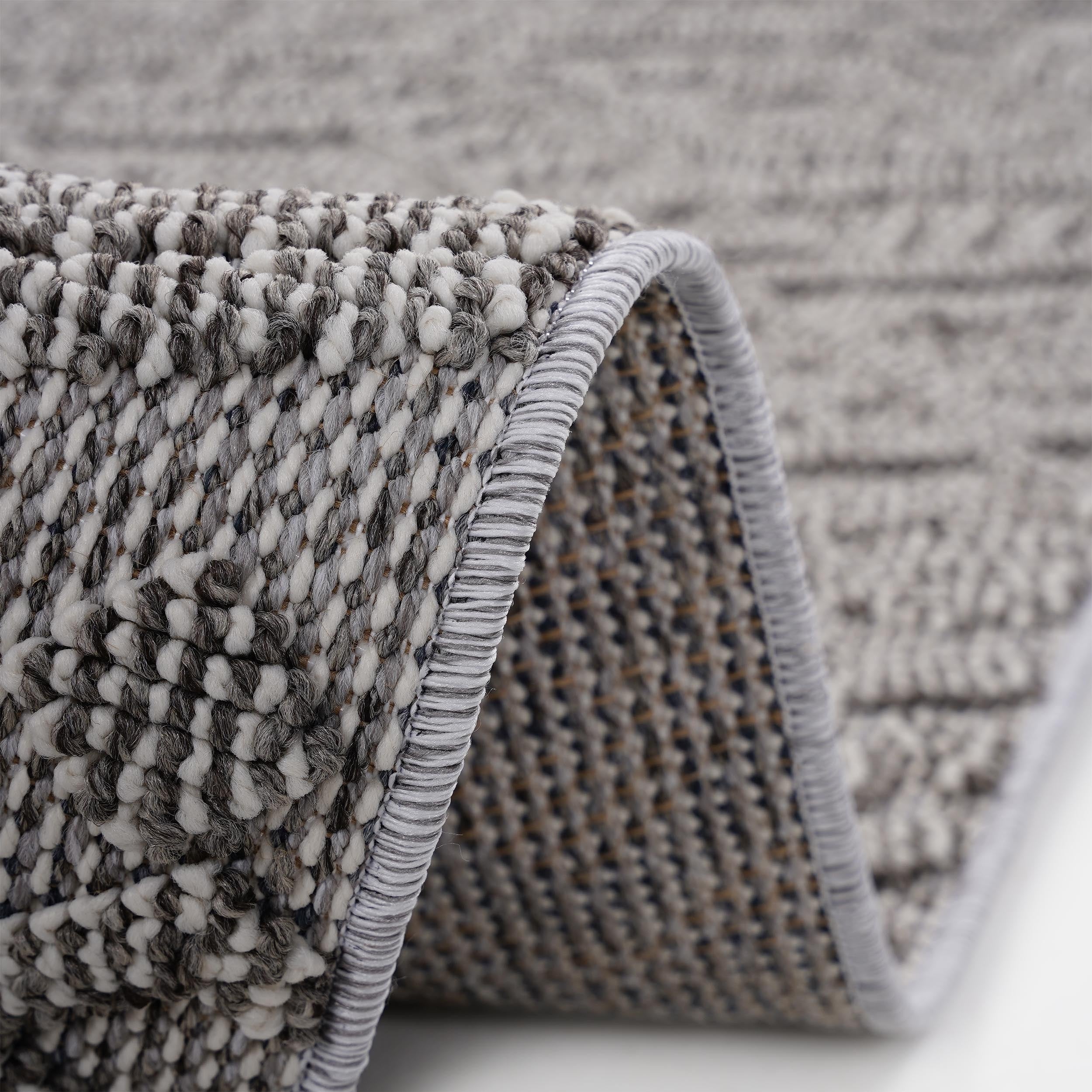 NAAR Guros Collection Traditional Indoor/Outdoor Area Rug