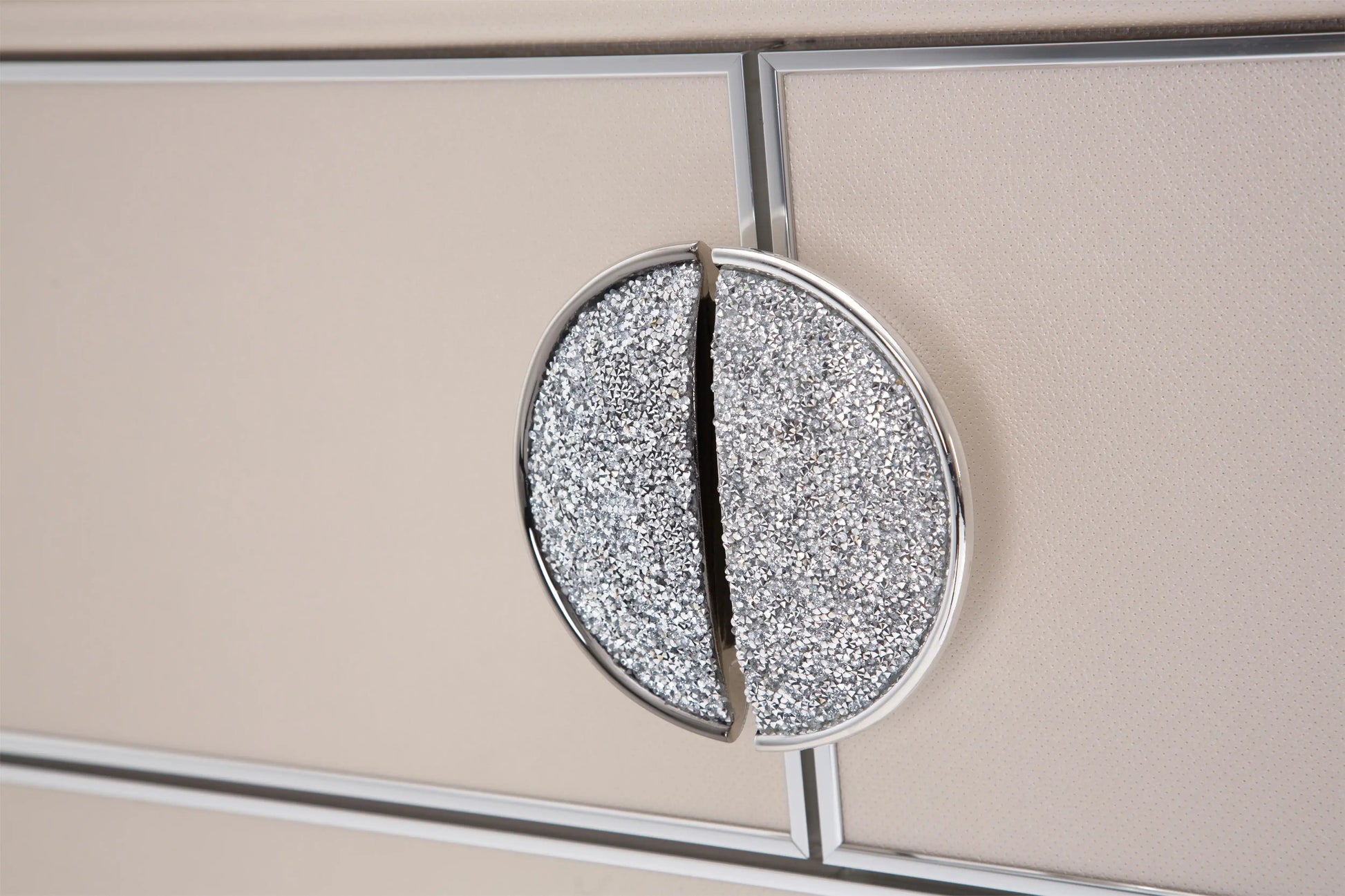 Glimmering Heights - Upholstered 5 Drawer Chest - Ivory - Best Buy Furniture