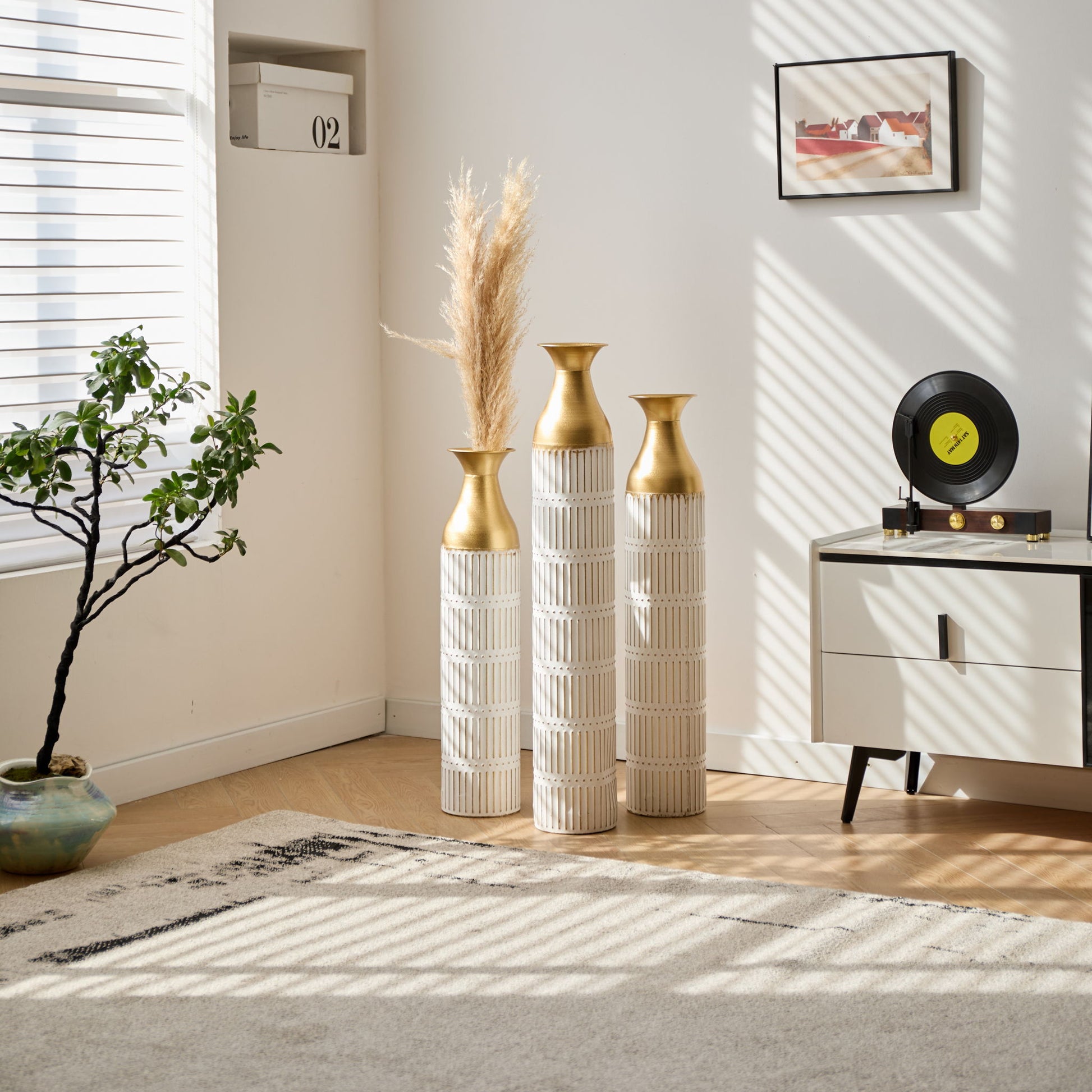 Floor Metal Vases Decorated White Metal Vases (Set of 3) Gorgeous Home Decoration Large Glazed Metal Vases - White - Best Buy Furniture