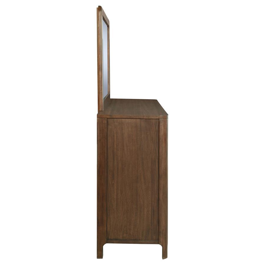 Maderia - 8-Drawer Dresser