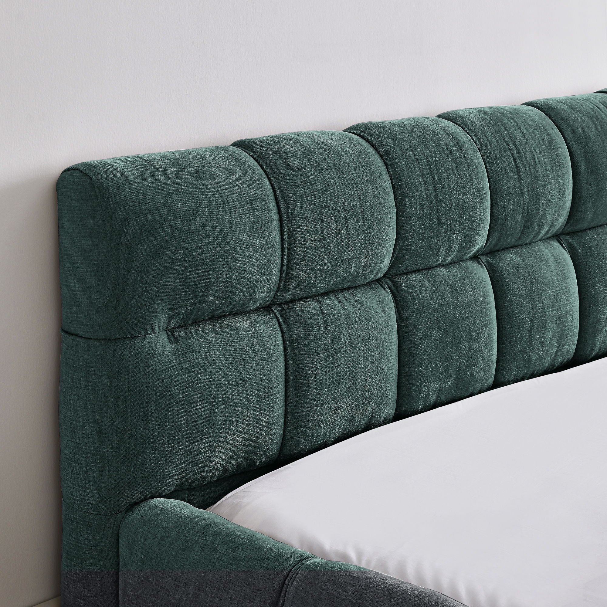 Modern Platform Bed Frame With Thick Chenille Fabric