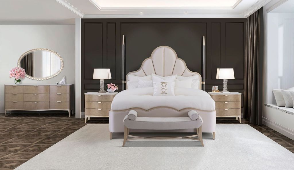 Malibu Crest - Bed Bench - Chardonnay