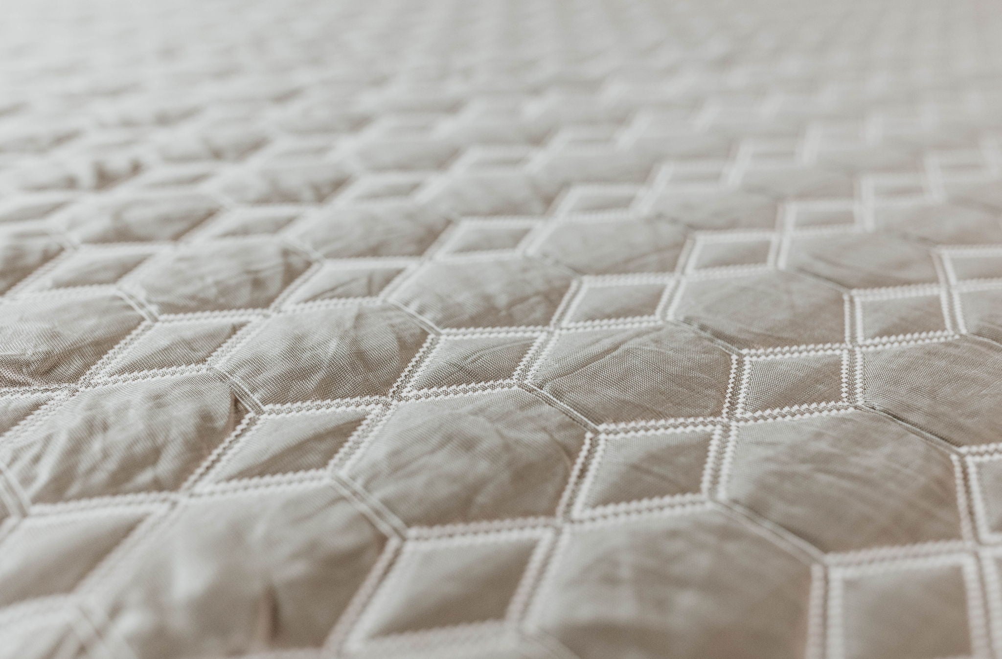 Copper Lux Hybrid - 12" Mattress With Copper Infused Contouring Memory Comfort Layer And Supportive Coil System