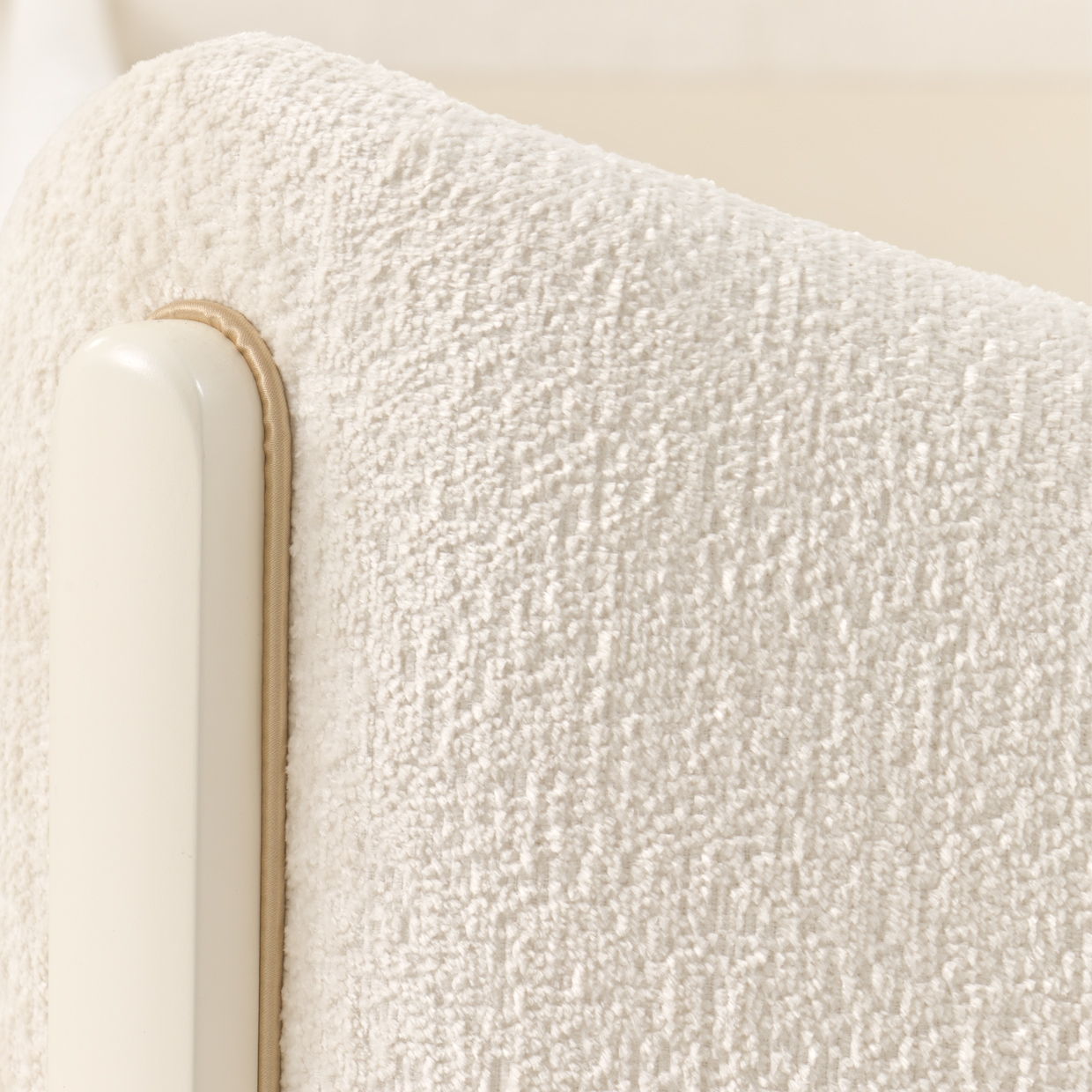 La Terrazza - Queen Panel Bed - Creamy Pearl