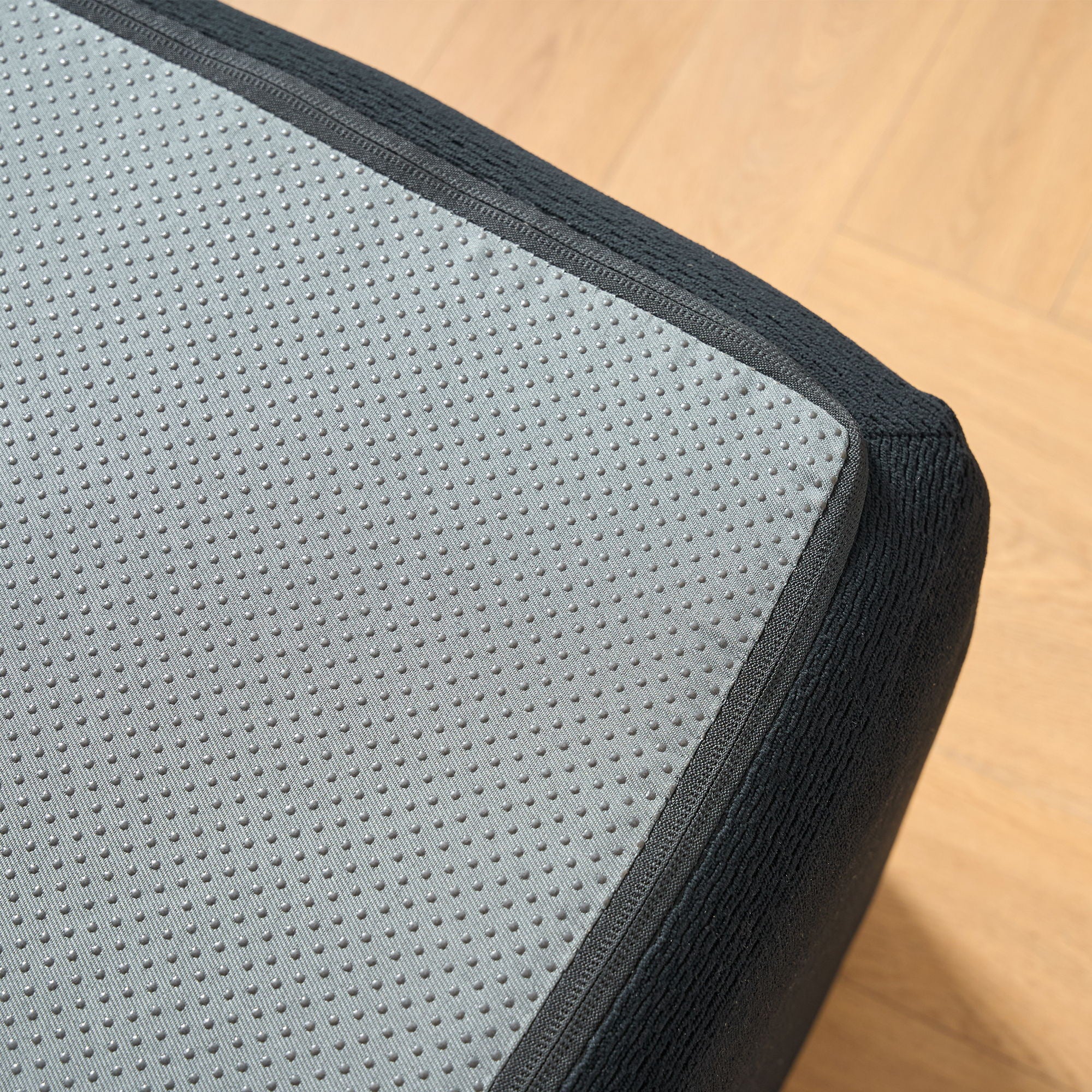 Modular L-Shaped Sectional Sofa With Deep Seat, Movable Chaise & 5 Pillows