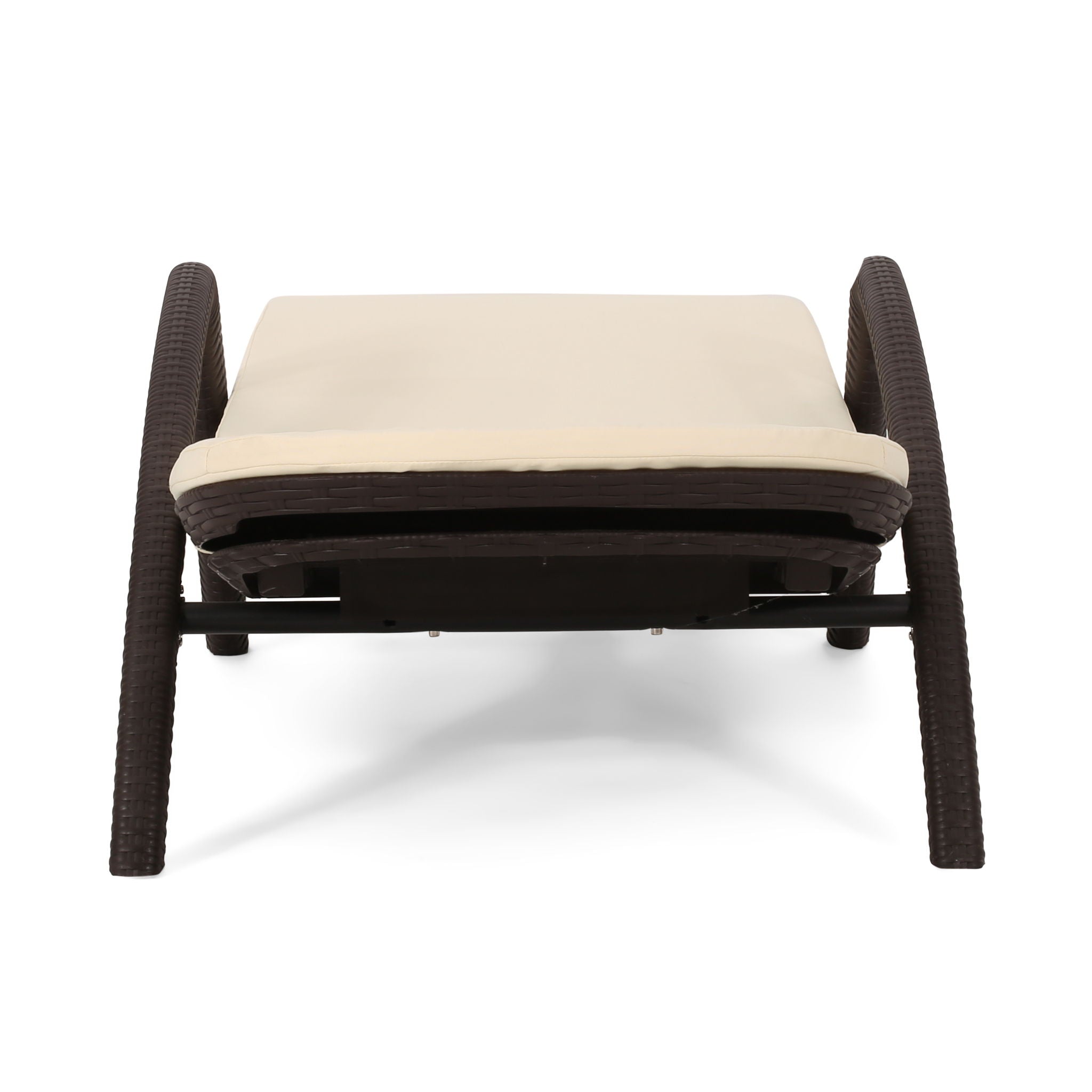 Mikael - Chaise Lounge With Cushion