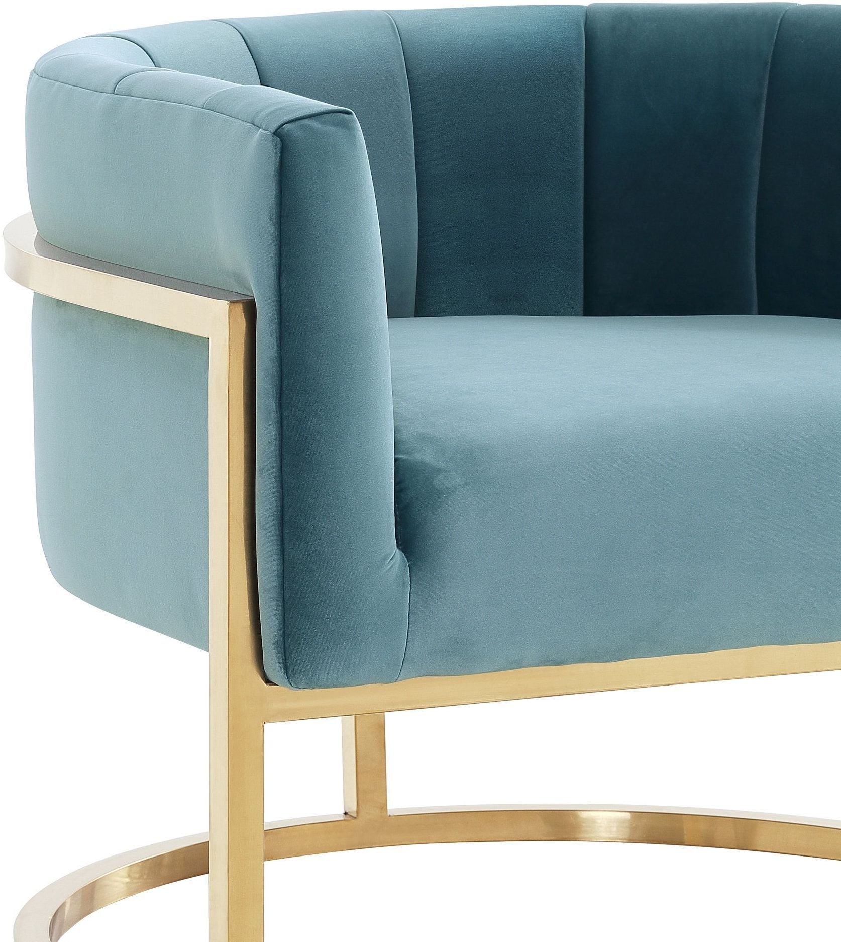 Magnolia - Chair with Gold Base