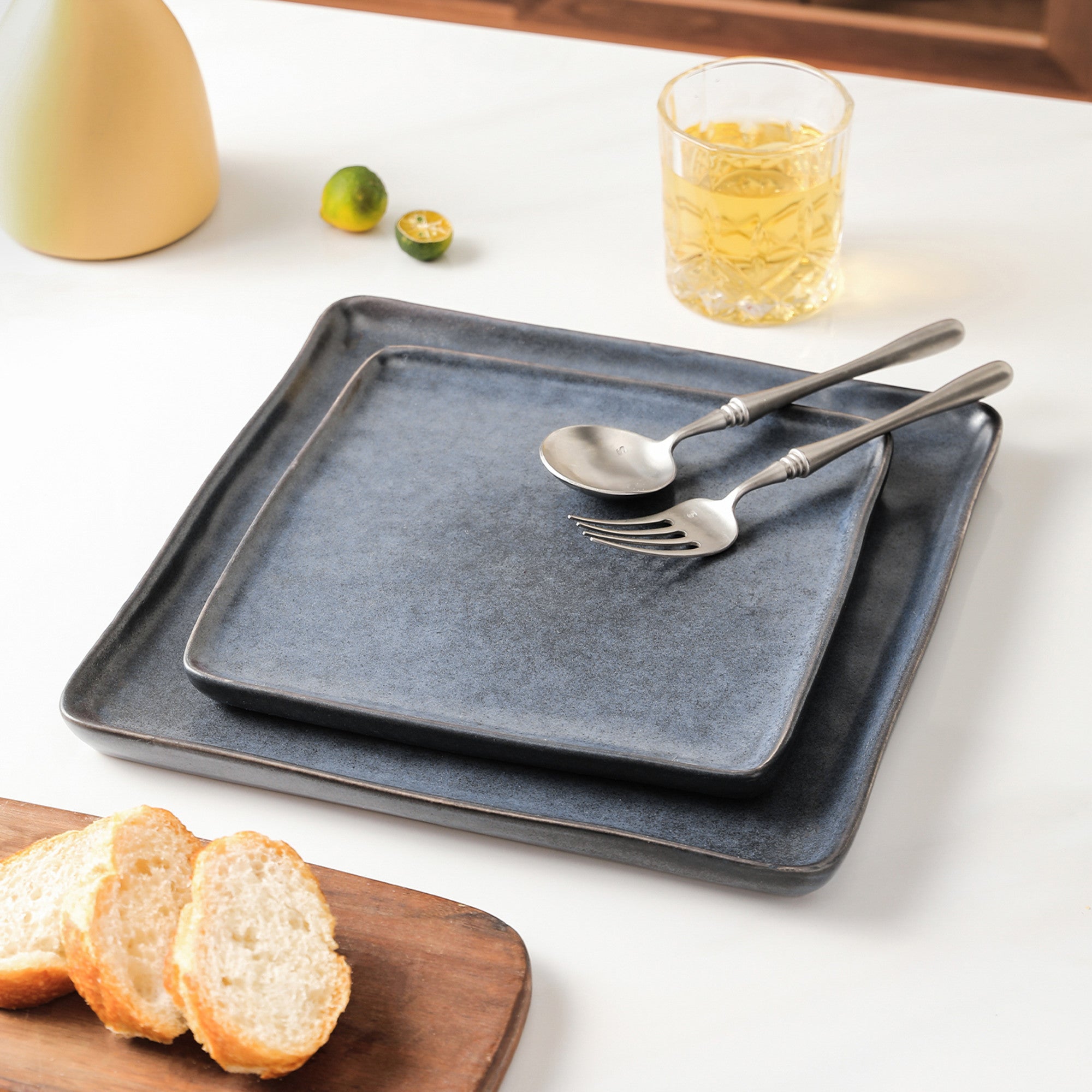 Jonny Stoneware Dinnerware Set - Blue