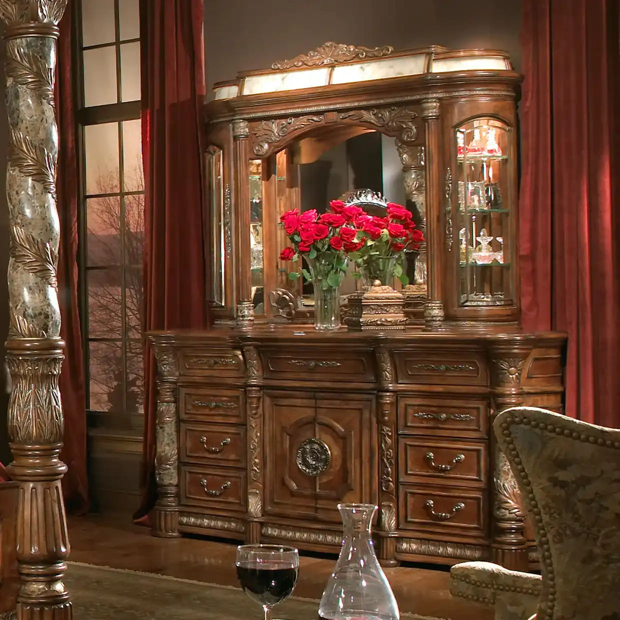 Villa Valencia - Dresser With Mirror & Lighting Box