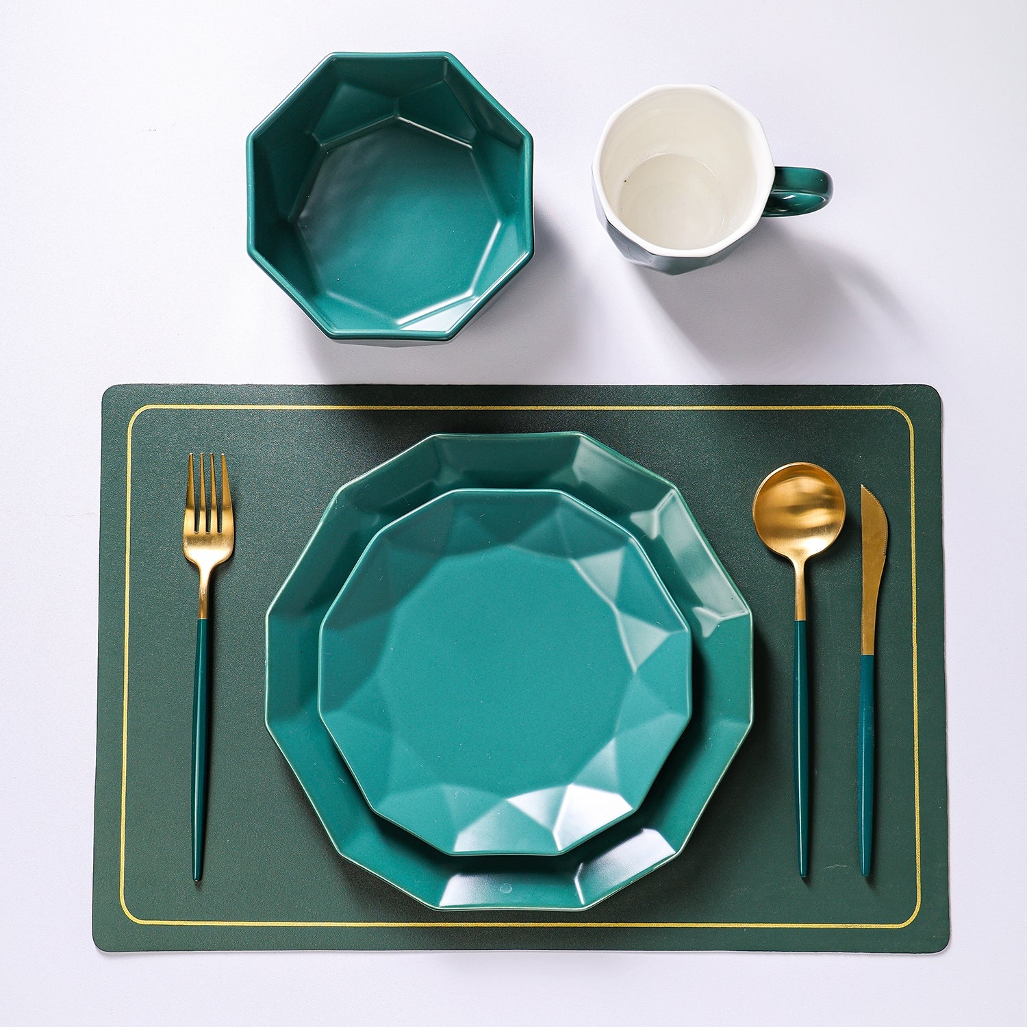 Jamie Porcelain Dinnerware Set - Green