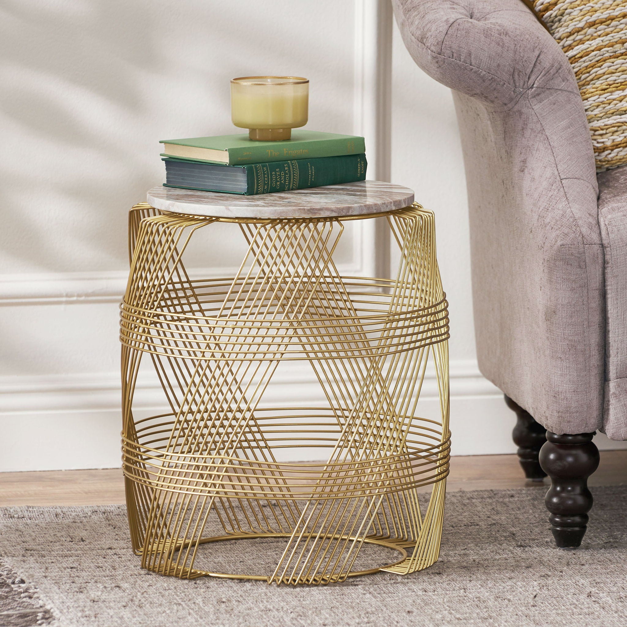 Round Table With Marble Top And Metal Base - Gold / Natural