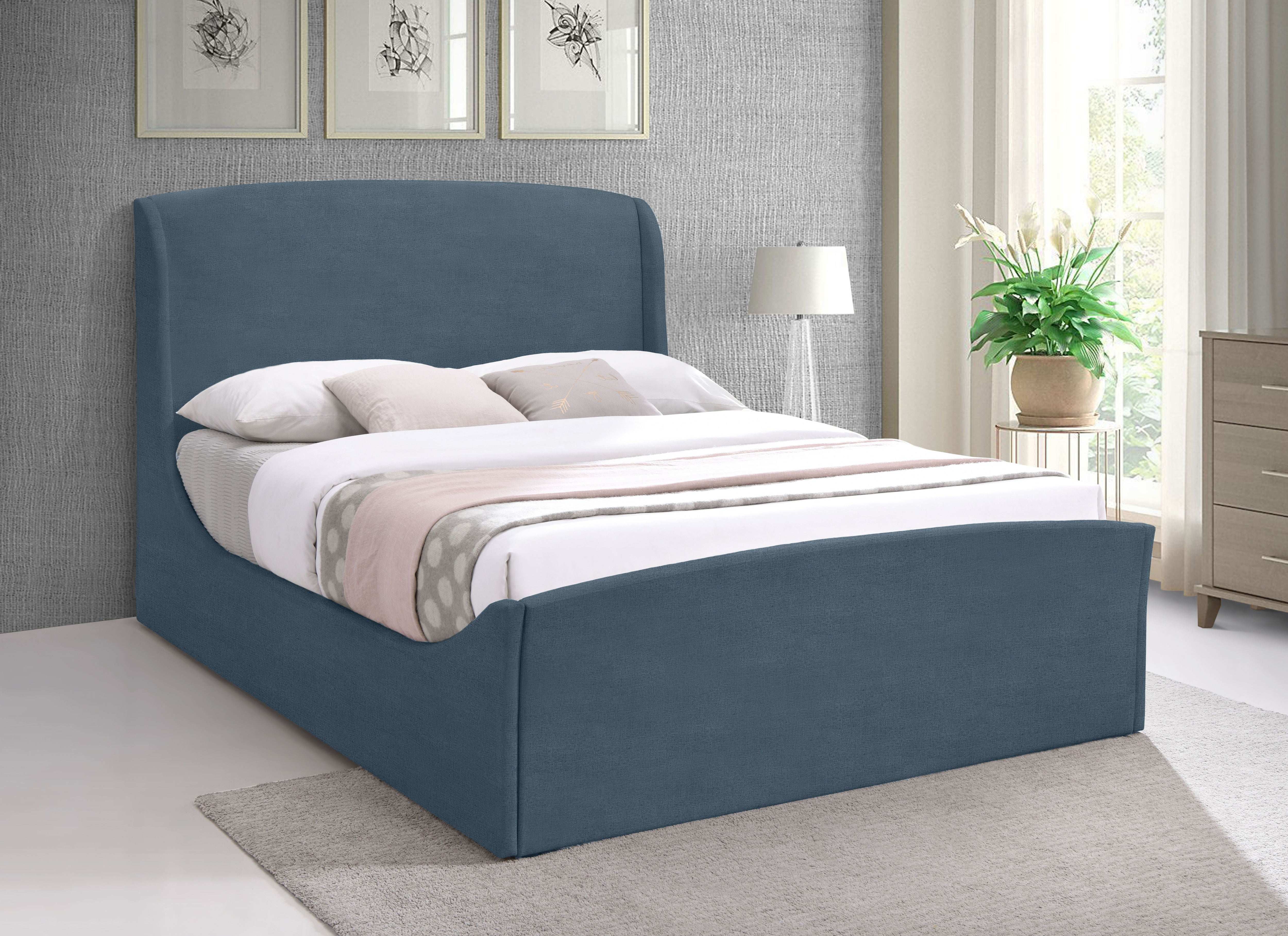 Tess - Bed