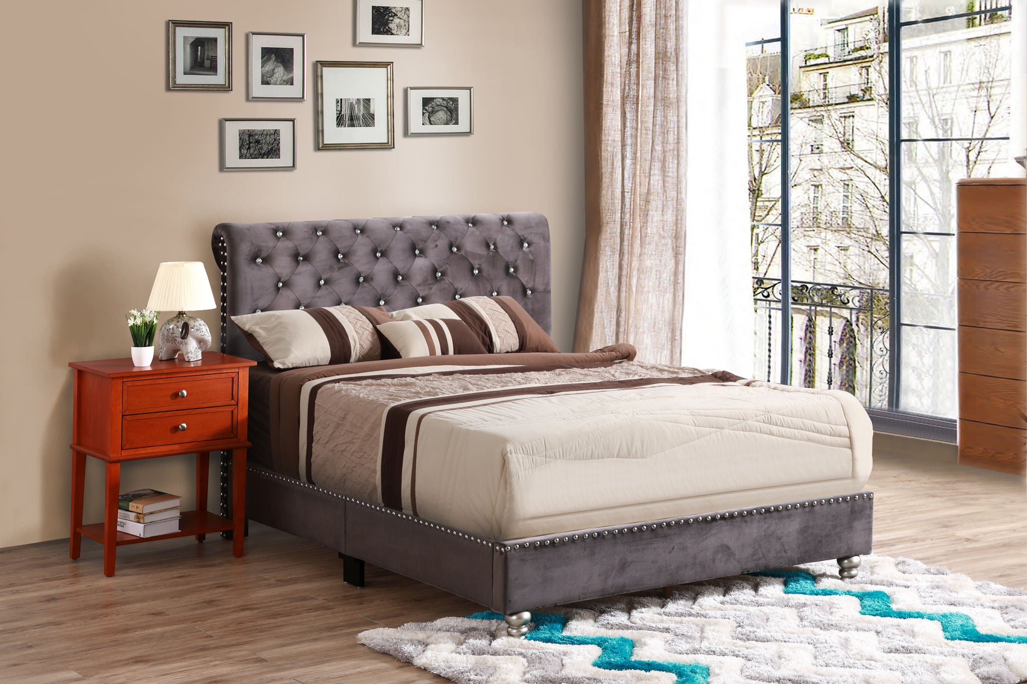 Elegant Transitional Upholstered Bed