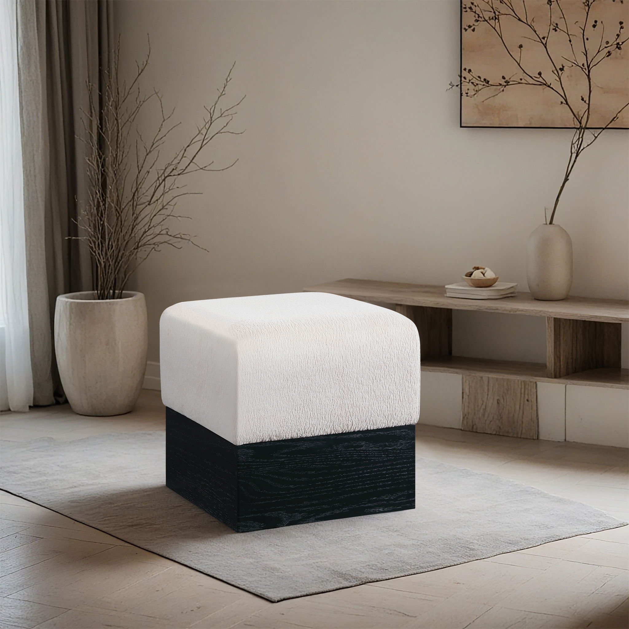 Havre - Ottoman / Stool With Black Base